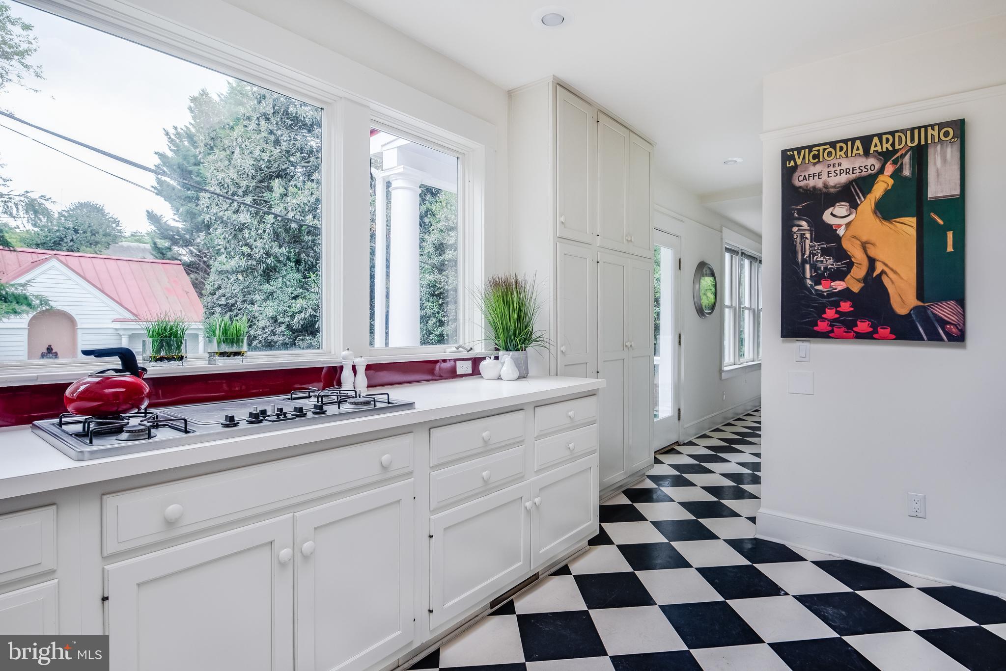 HISTORIC DISTRICT - Residential