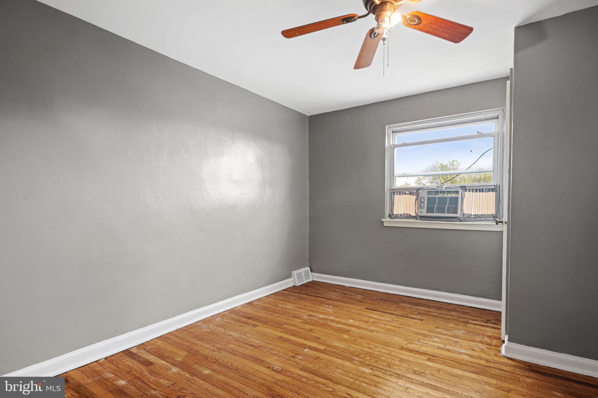 PHILADELPHIA (SOUTHWEST) - Residential Lease