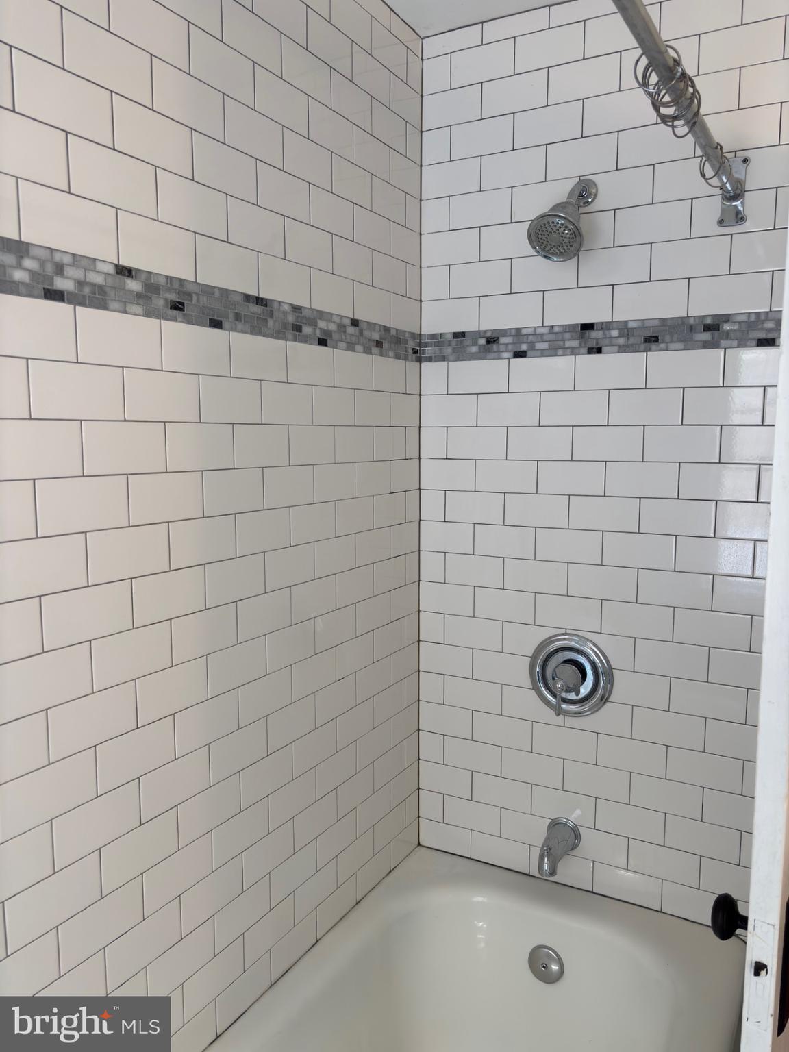 000 - Residential Lease