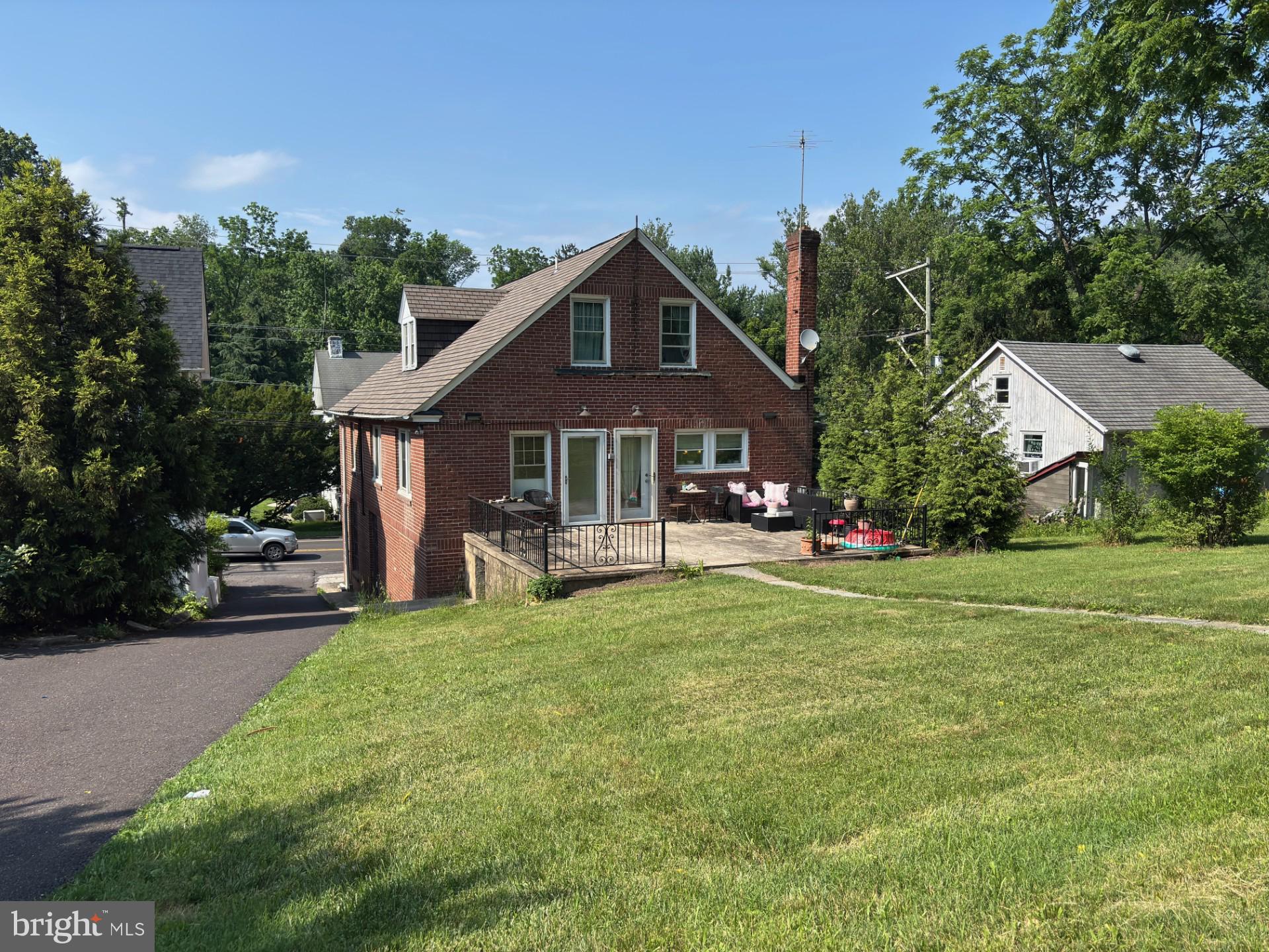 000 - Residential Lease