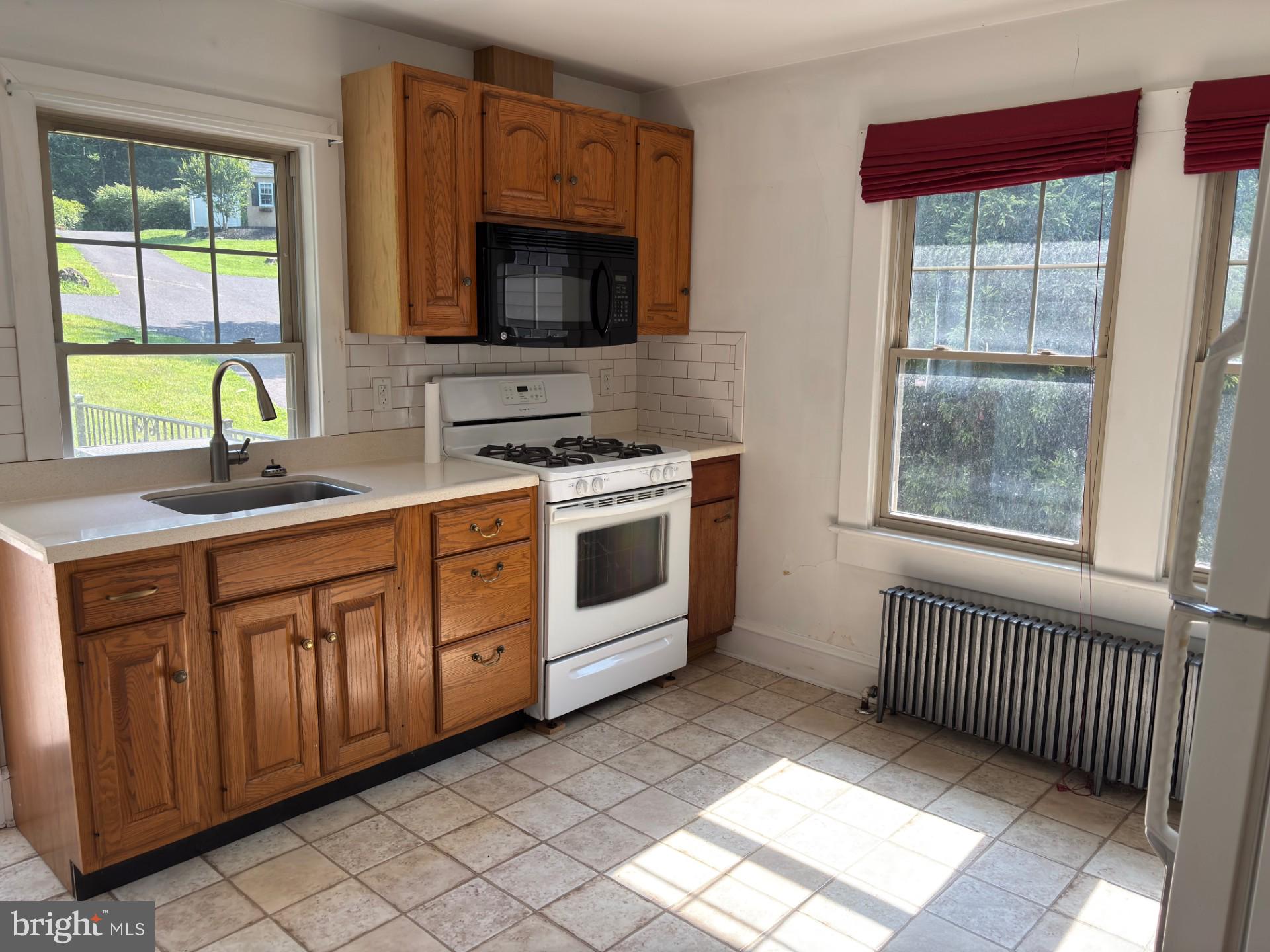 000 - Residential Lease