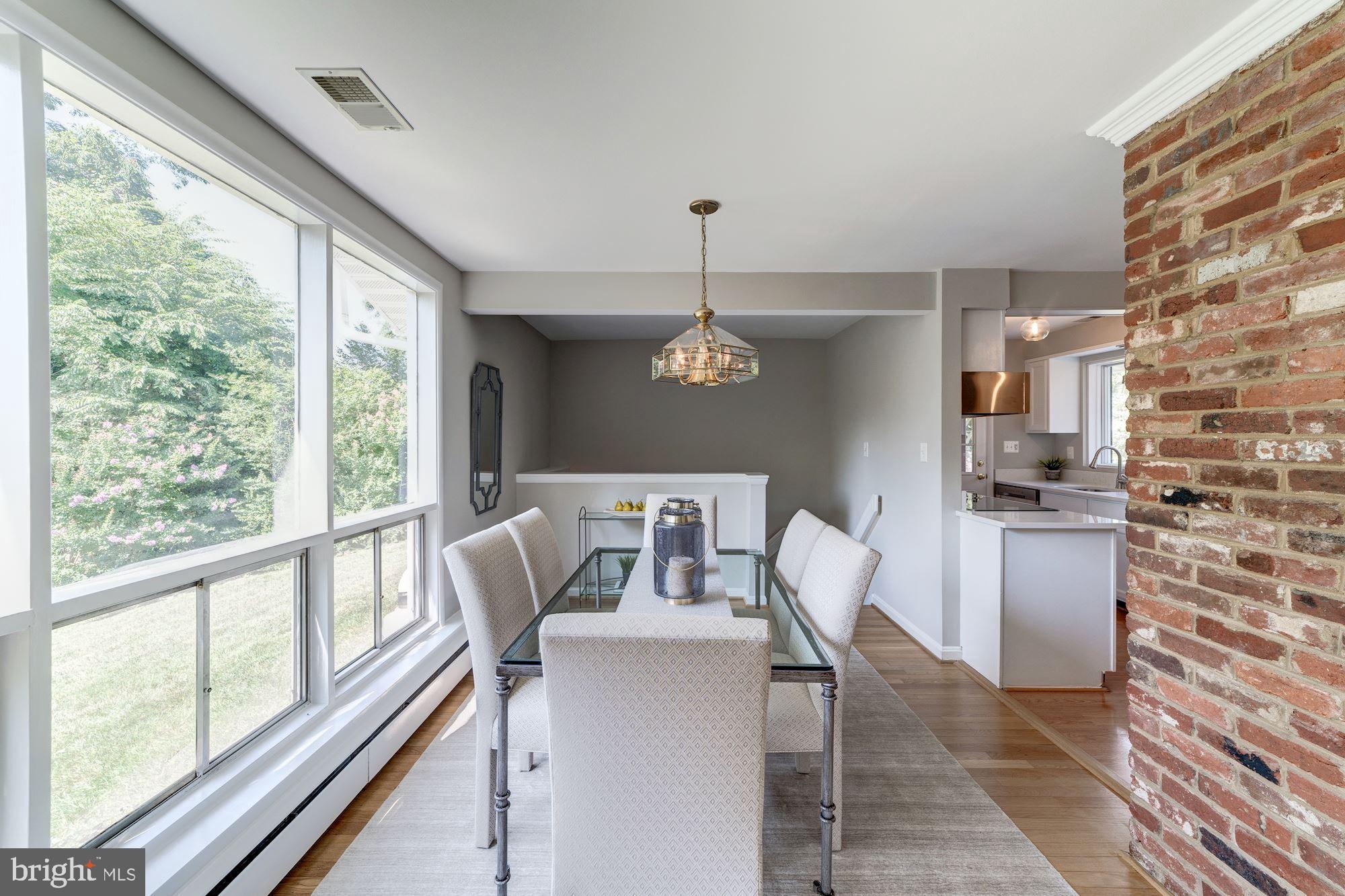 COUNTRY CLUB HILLS - Residential