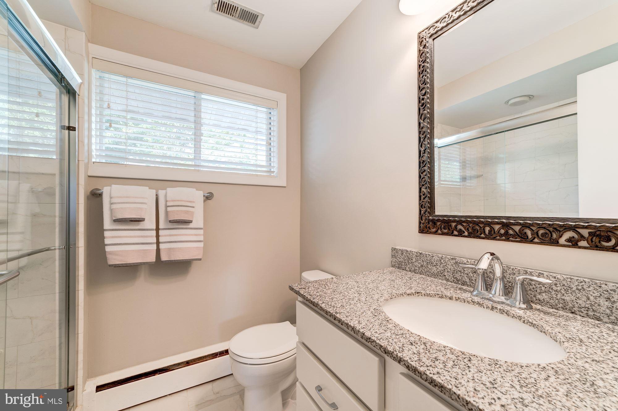 COUNTRY CLUB HILLS - Residential