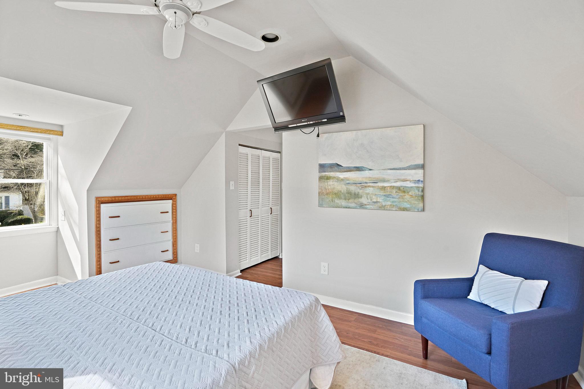 HOMEWOOD - Residential