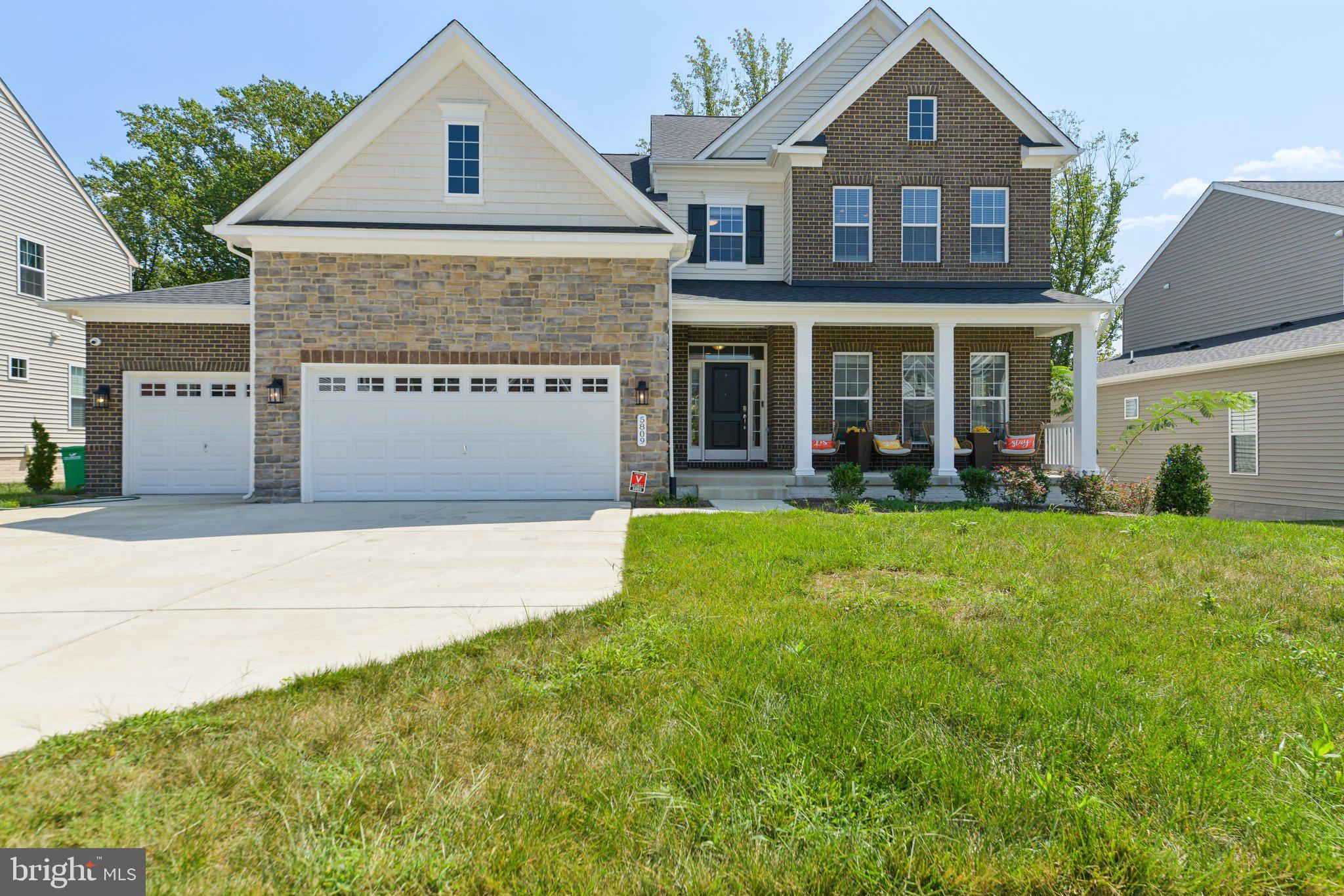 5809 SAVANNAH DRIVE