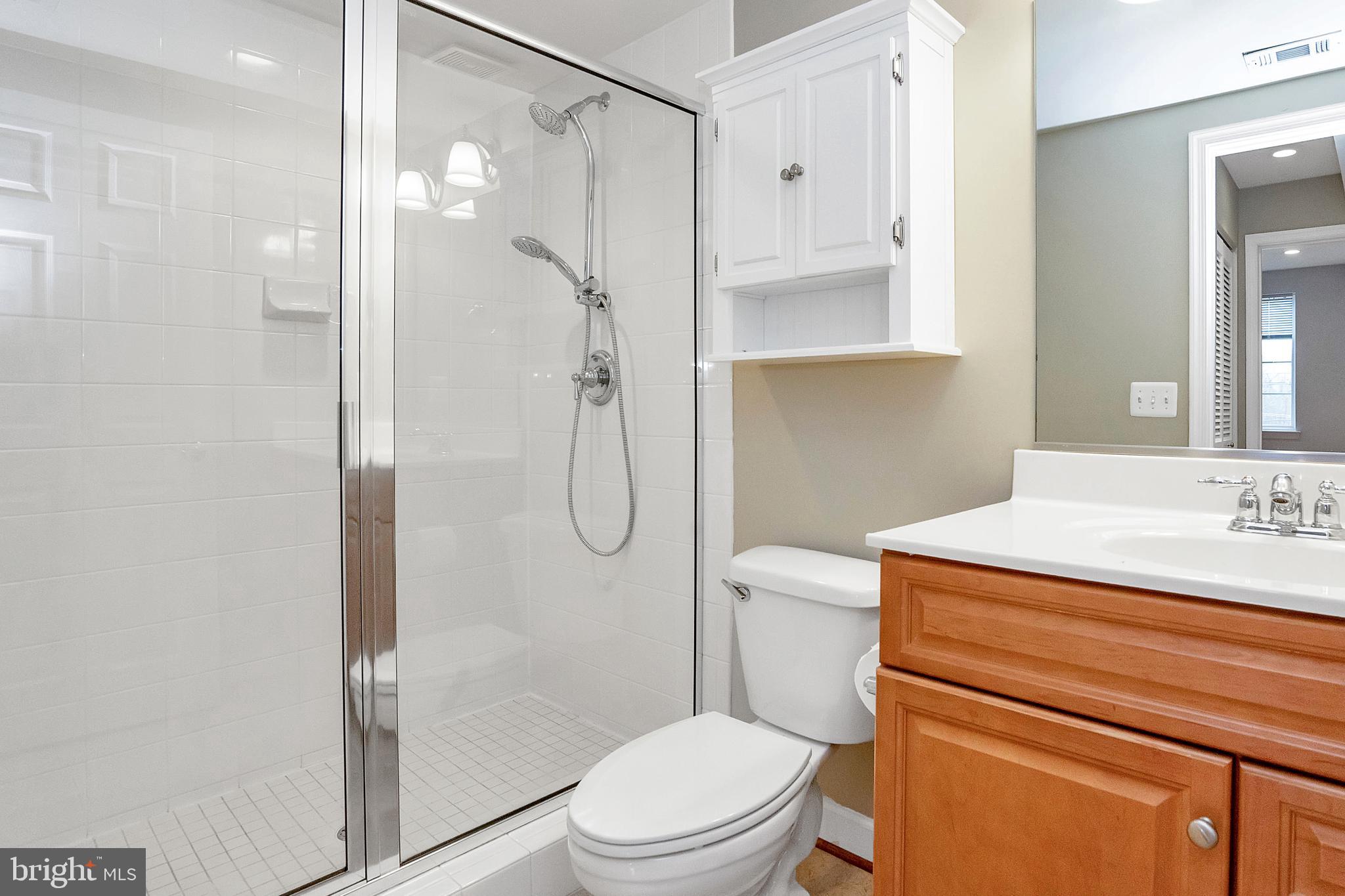 SHIRLINGTON - Residential Lease