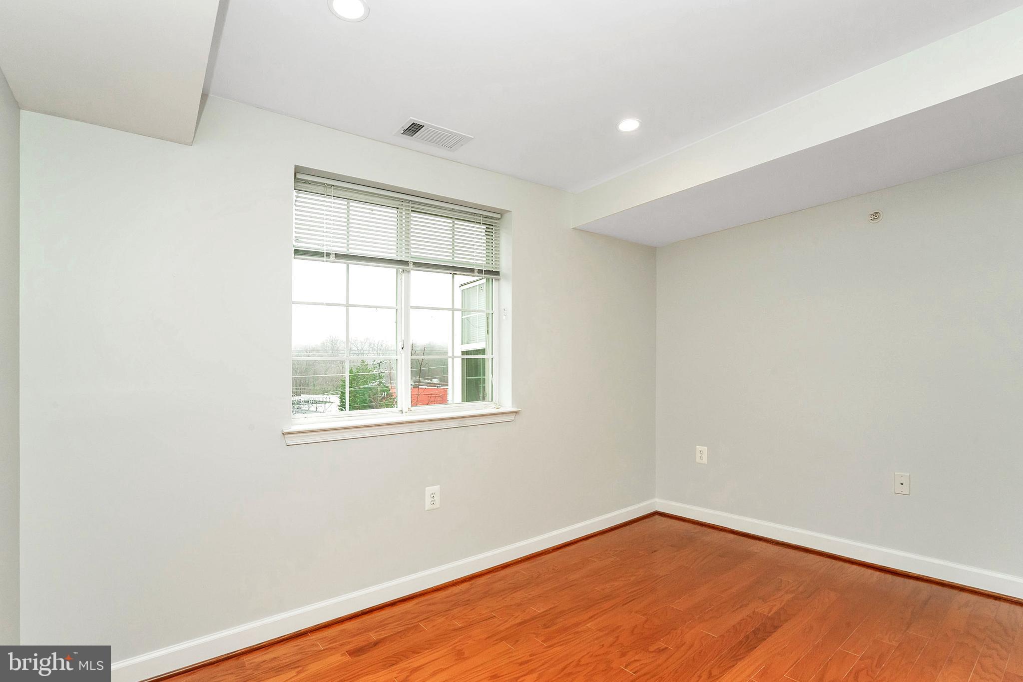SHIRLINGTON - Residential Lease