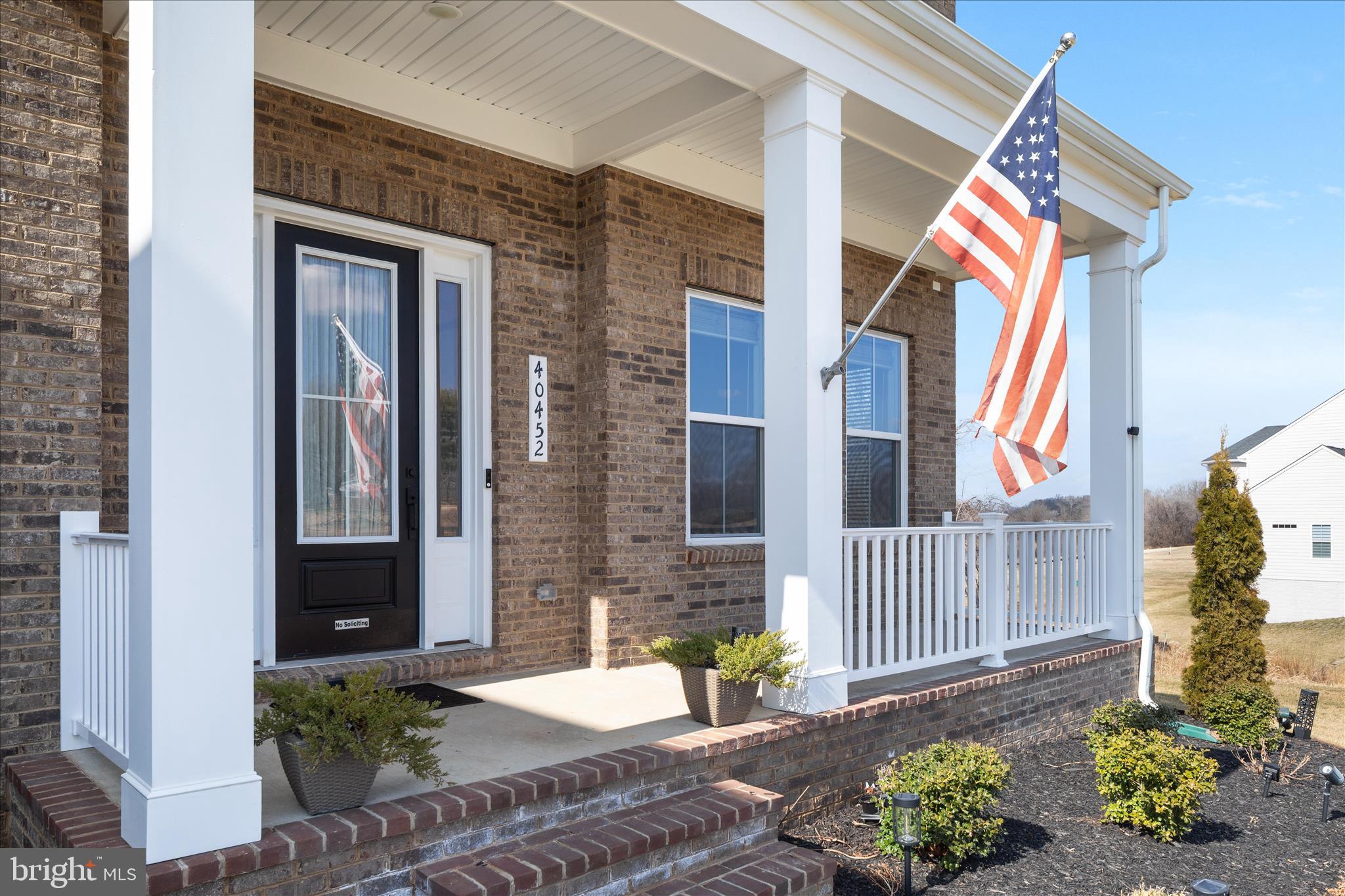 TANAGER - Residential