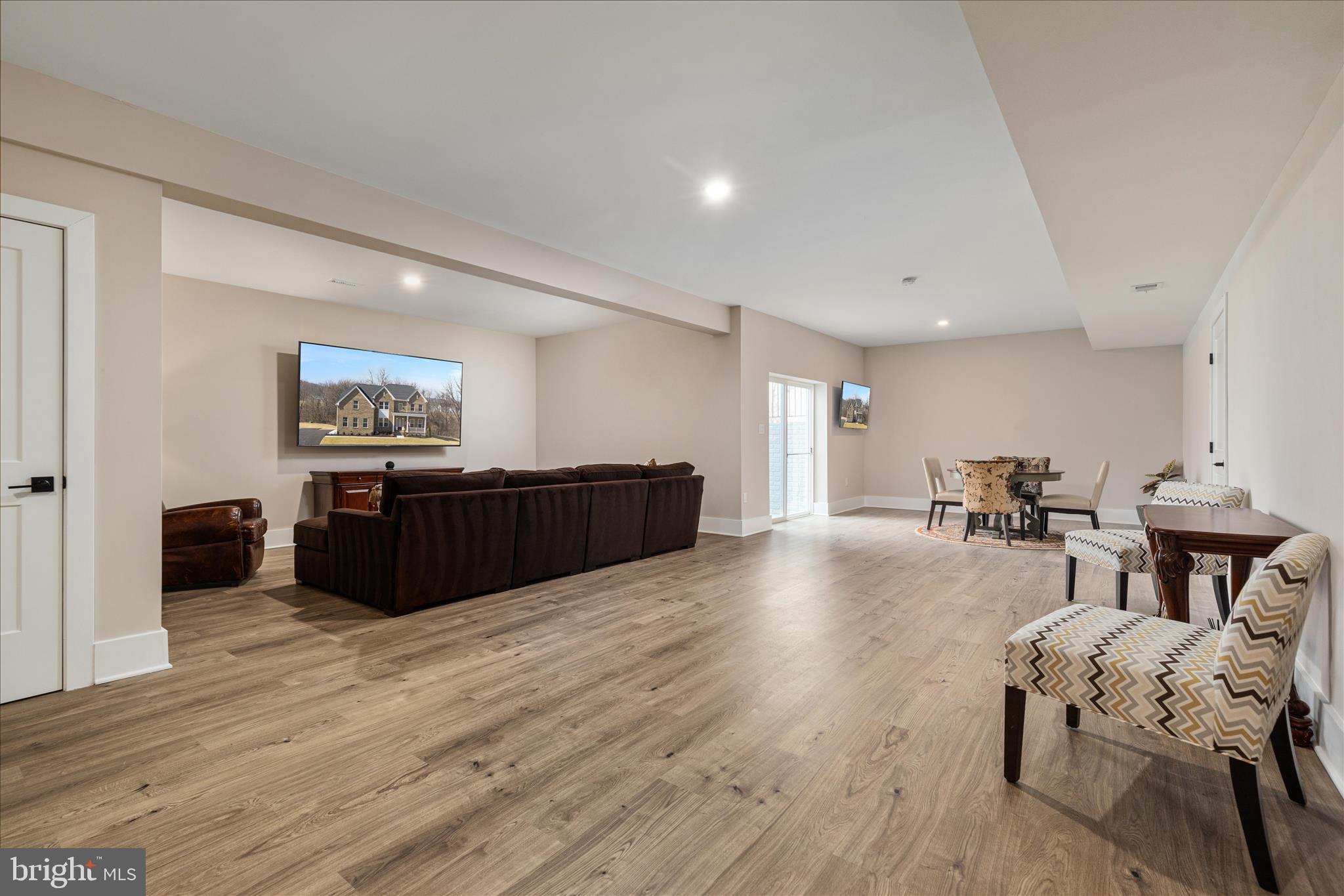 TANAGER - Residential