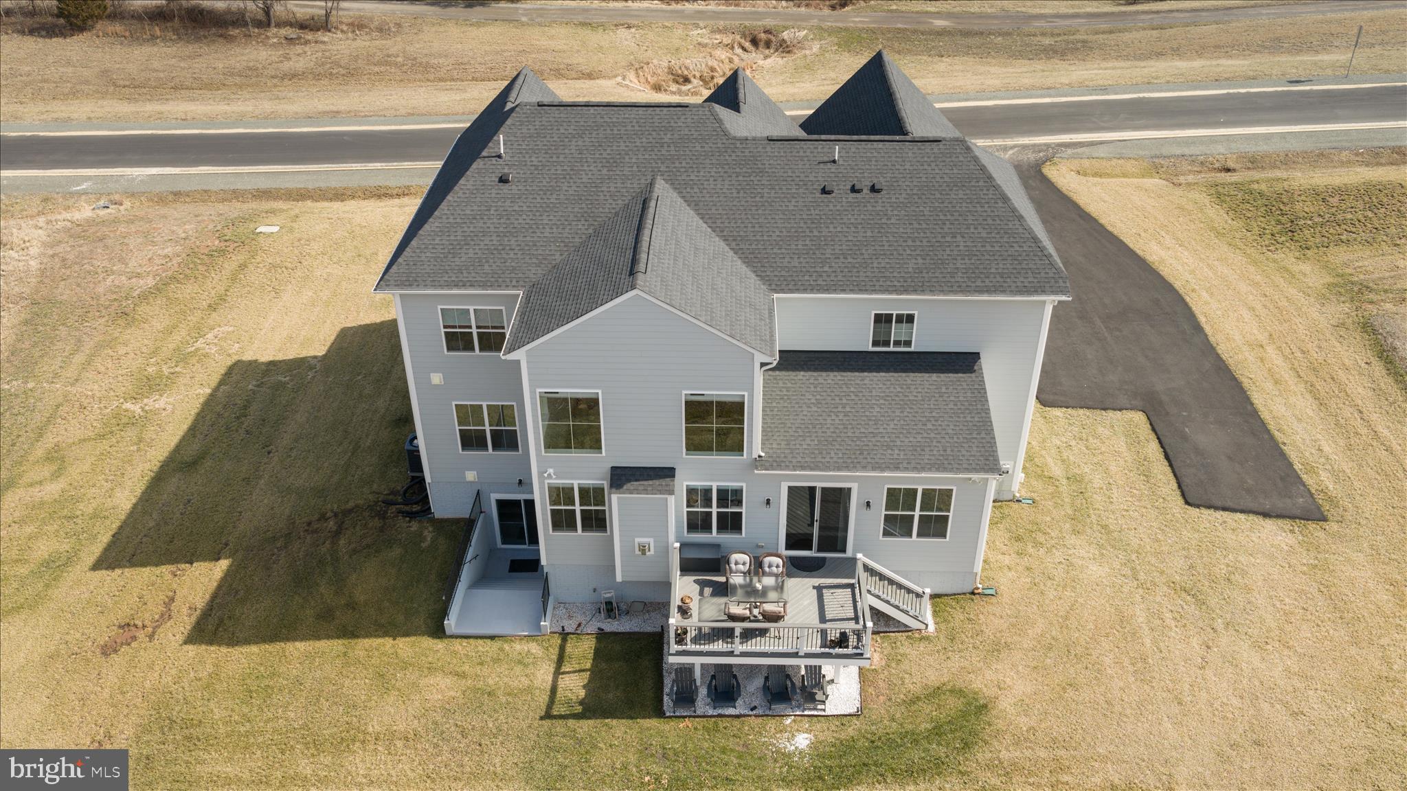 TANAGER - Residential