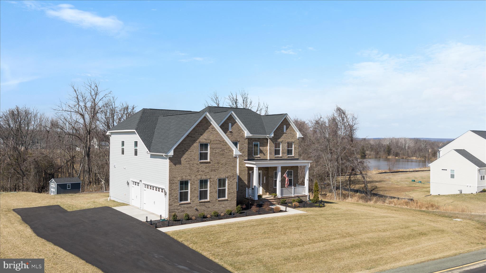 TANAGER - Residential