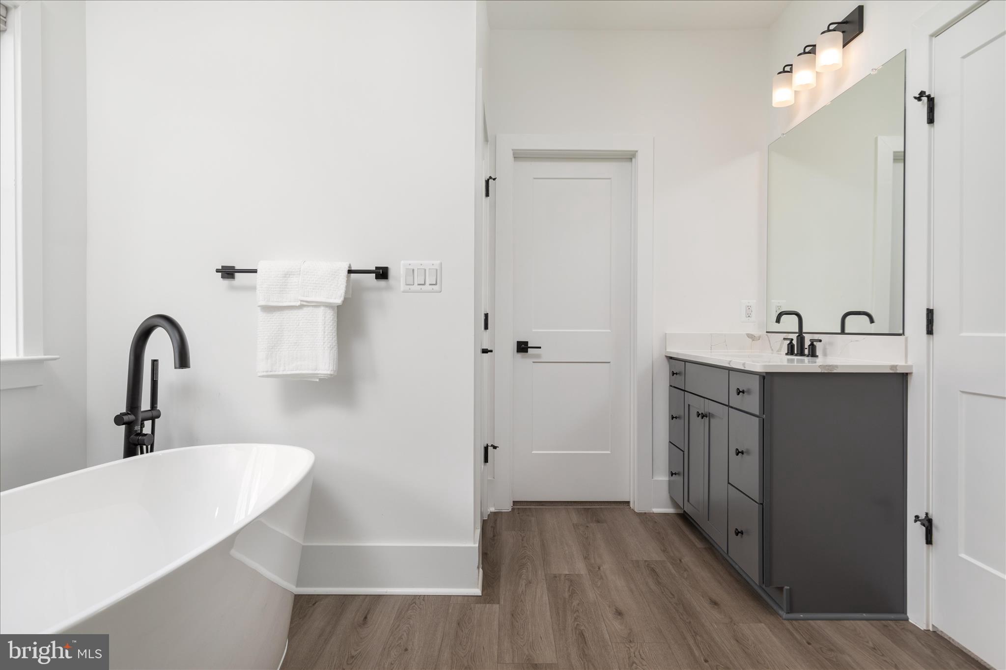 TANAGER - Residential