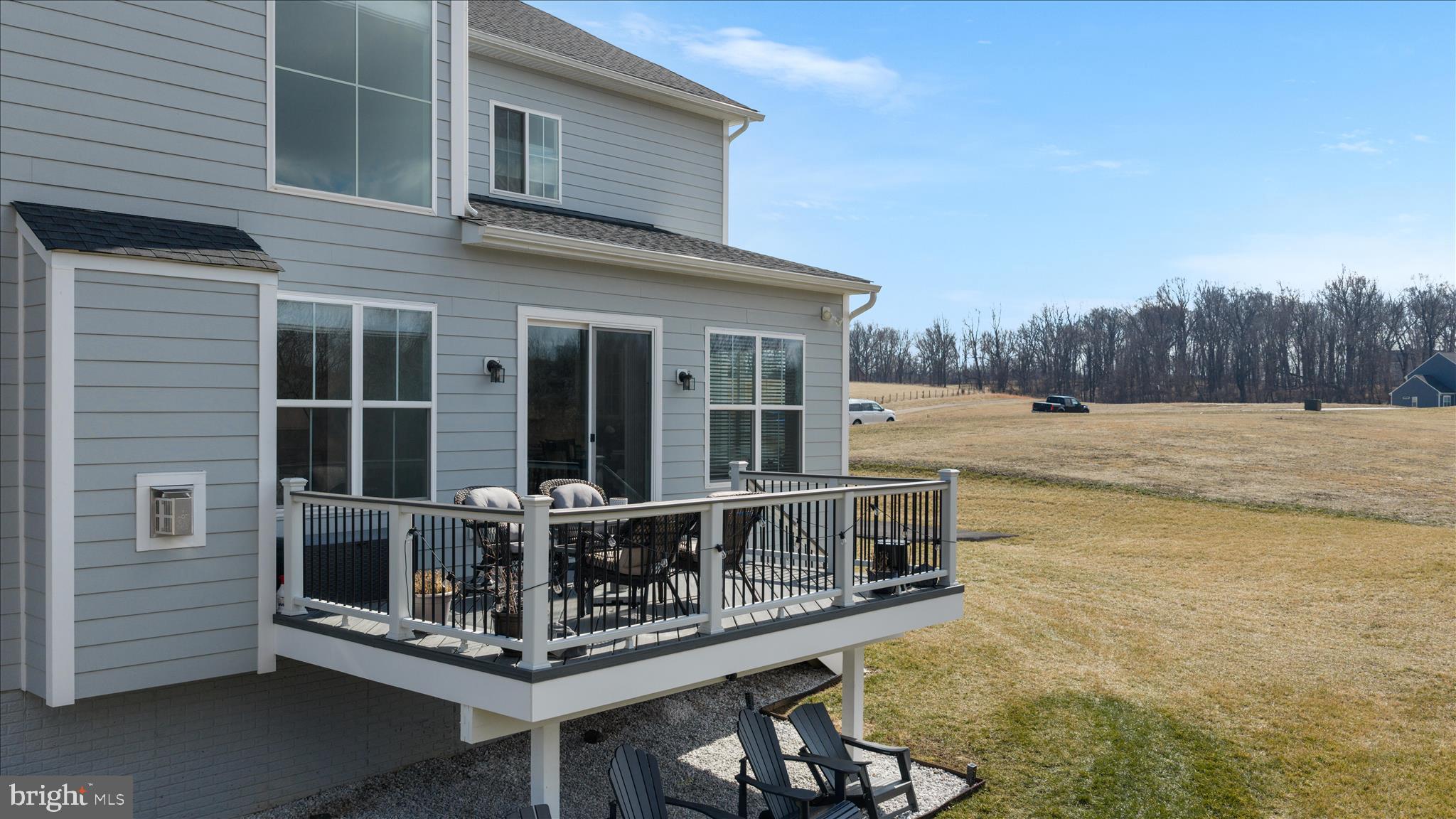 TANAGER - Residential