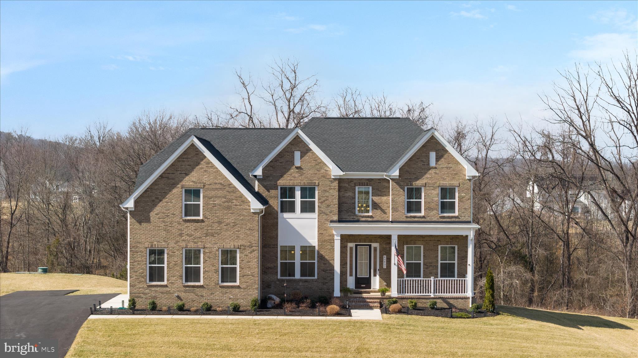 TANAGER - Residential