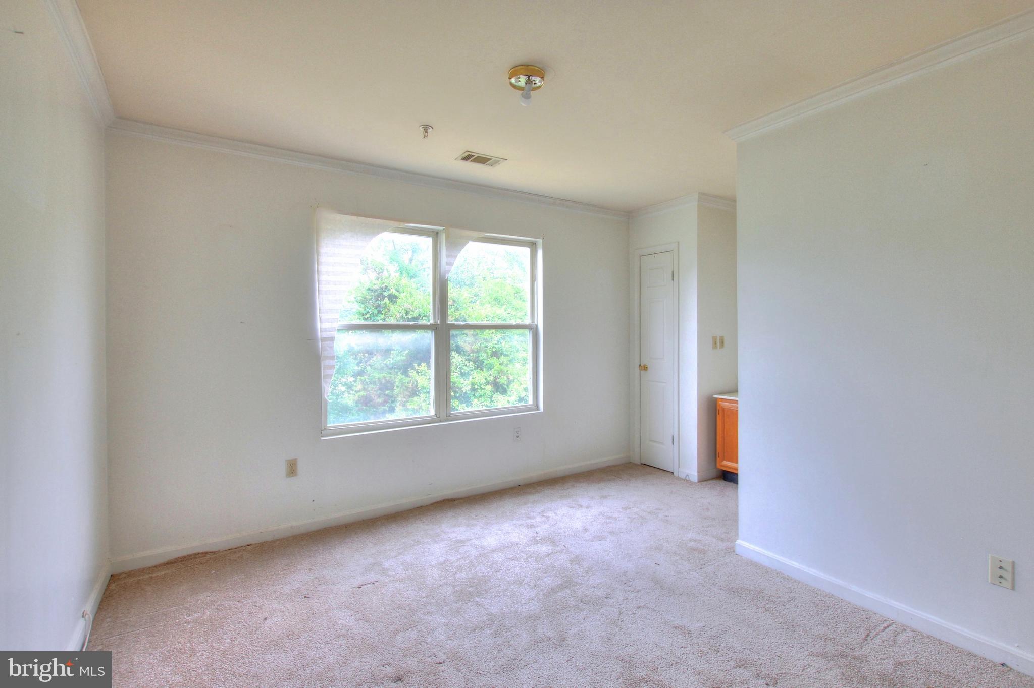 THE VILLAS OF HOLLY SPRI - Residential