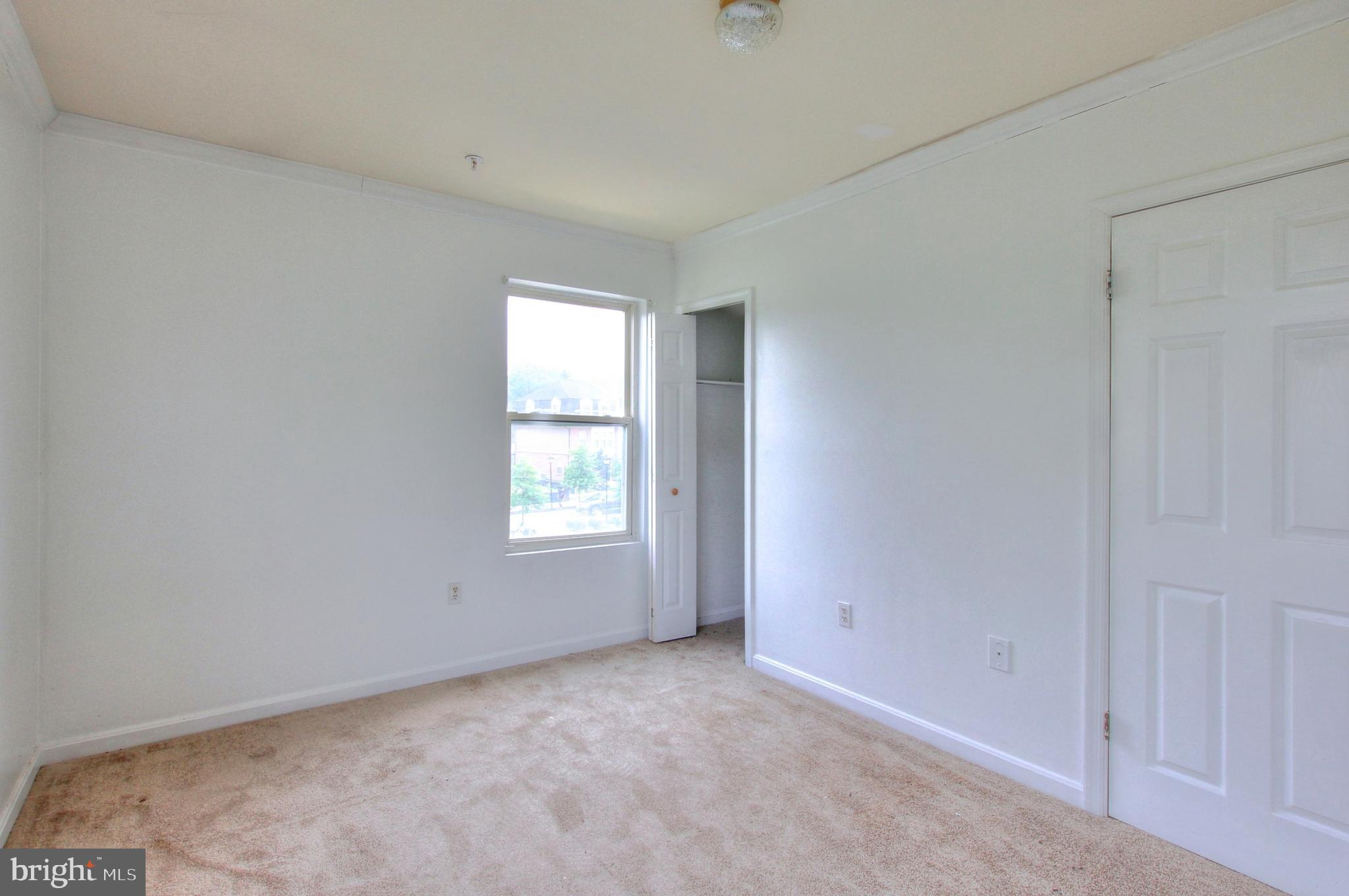 THE VILLAS OF HOLLY SPRI - Residential