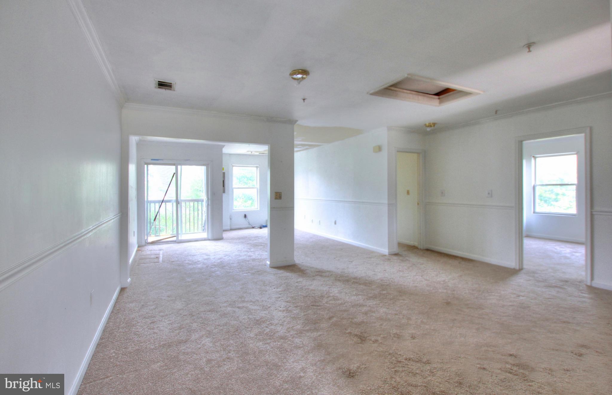 THE VILLAS OF HOLLY SPRI - Residential