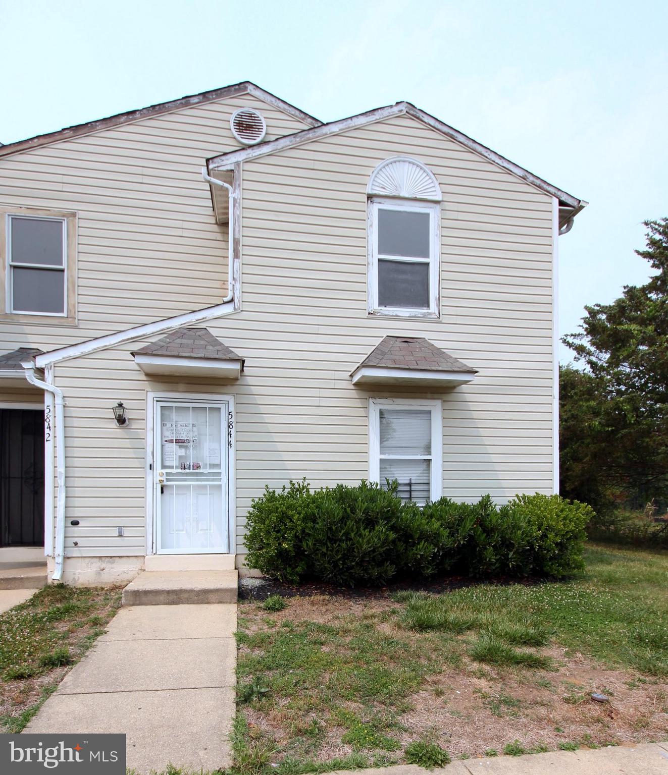 THE VILLAS OF HOLLY SPRI - Residential