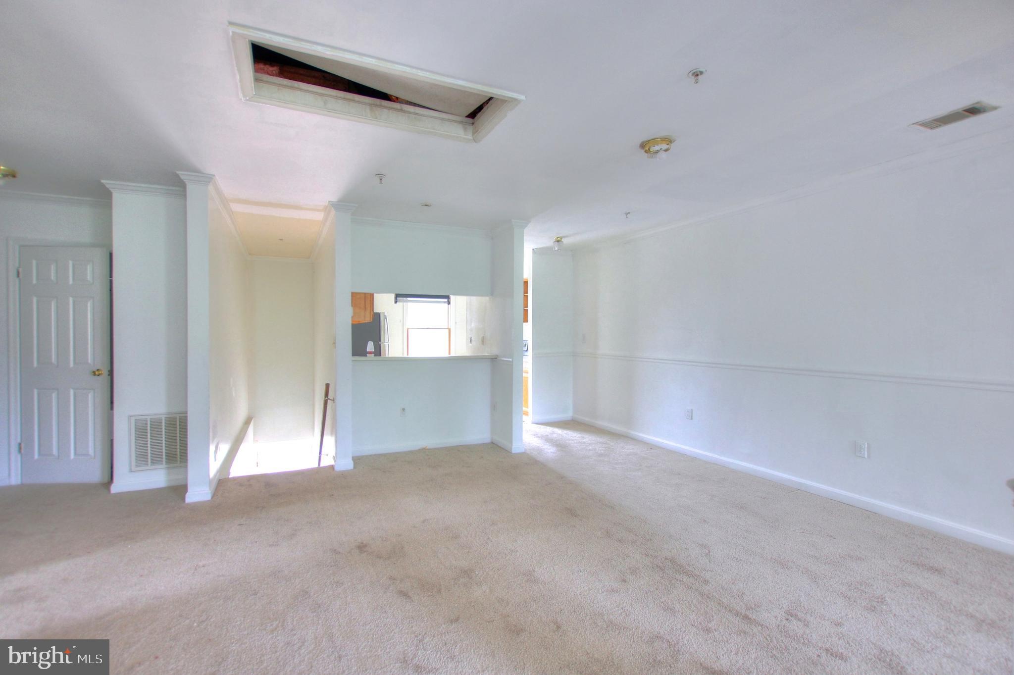 THE VILLAS OF HOLLY SPRI - Residential