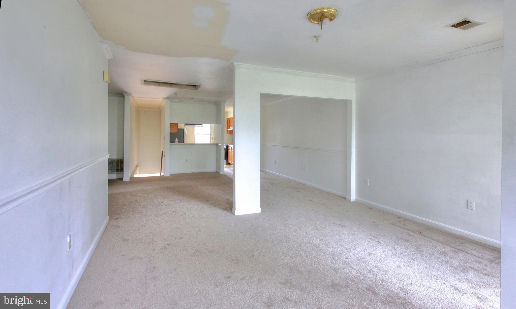 THE VILLAS OF HOLLY SPRI - Residential