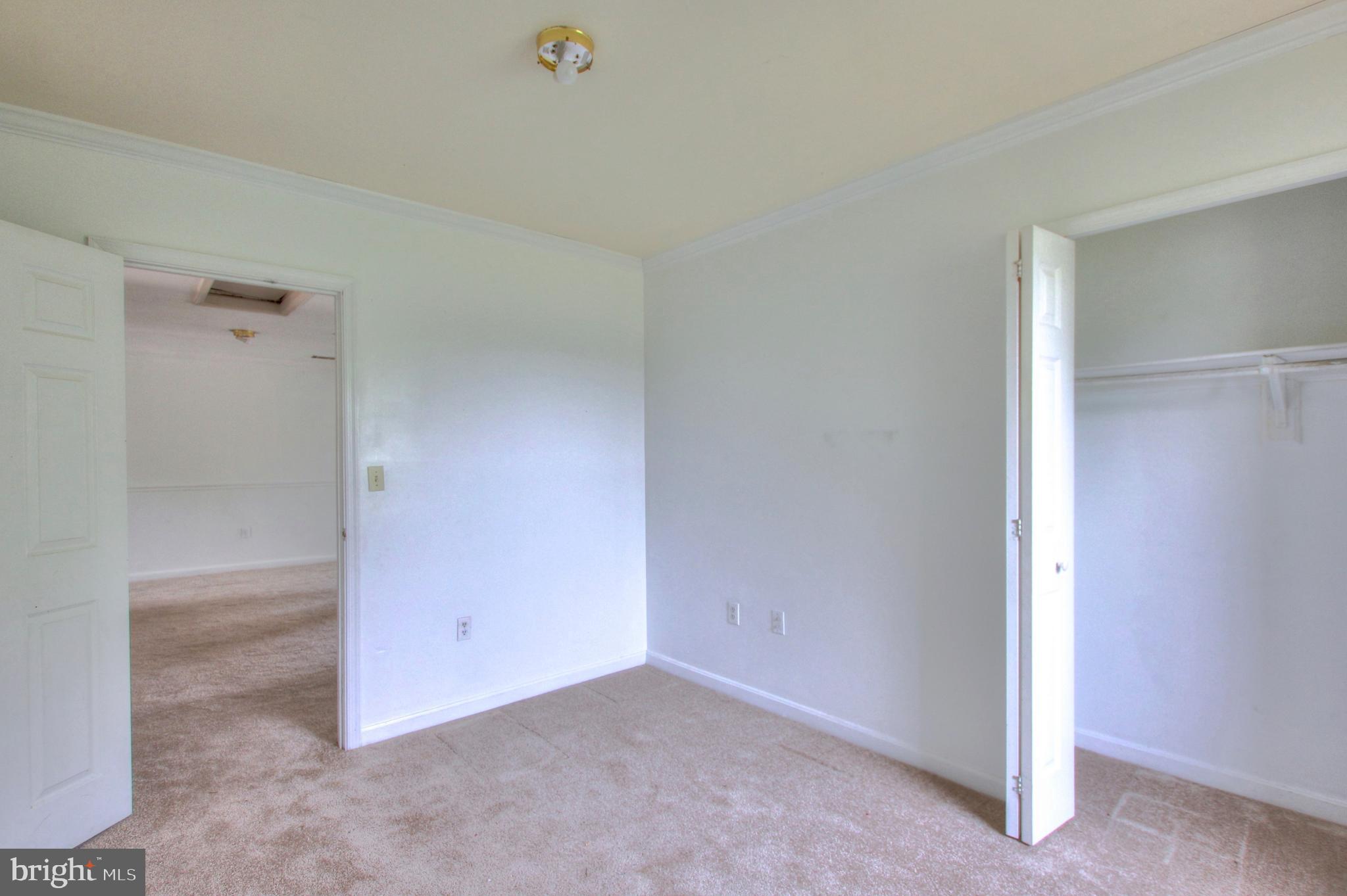 THE VILLAS OF HOLLY SPRI - Residential