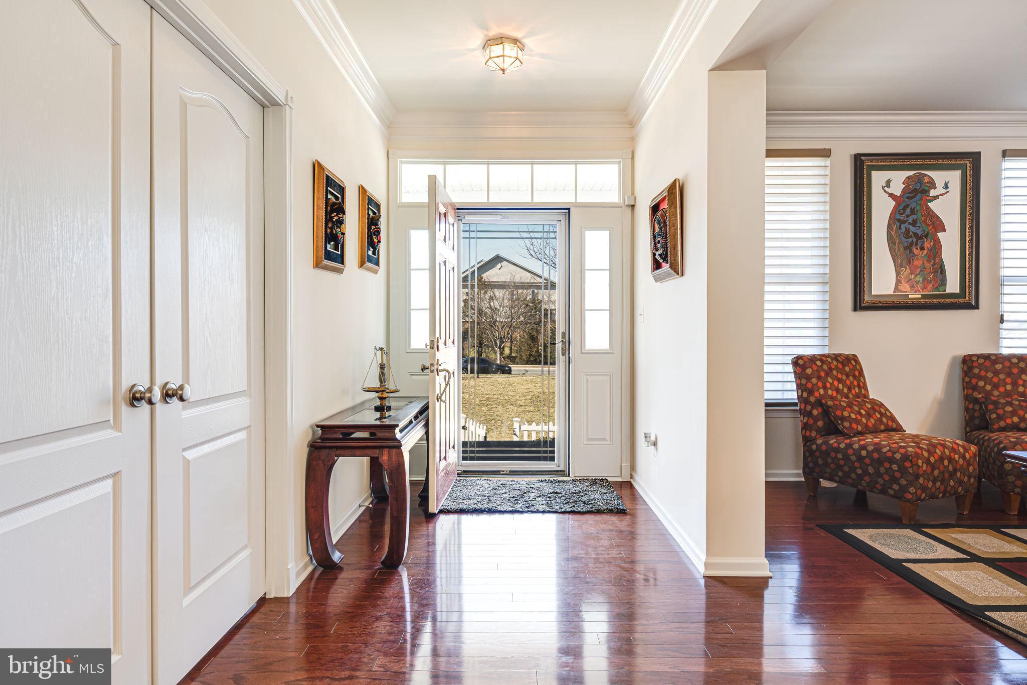 SOUTH RIDING - Residential