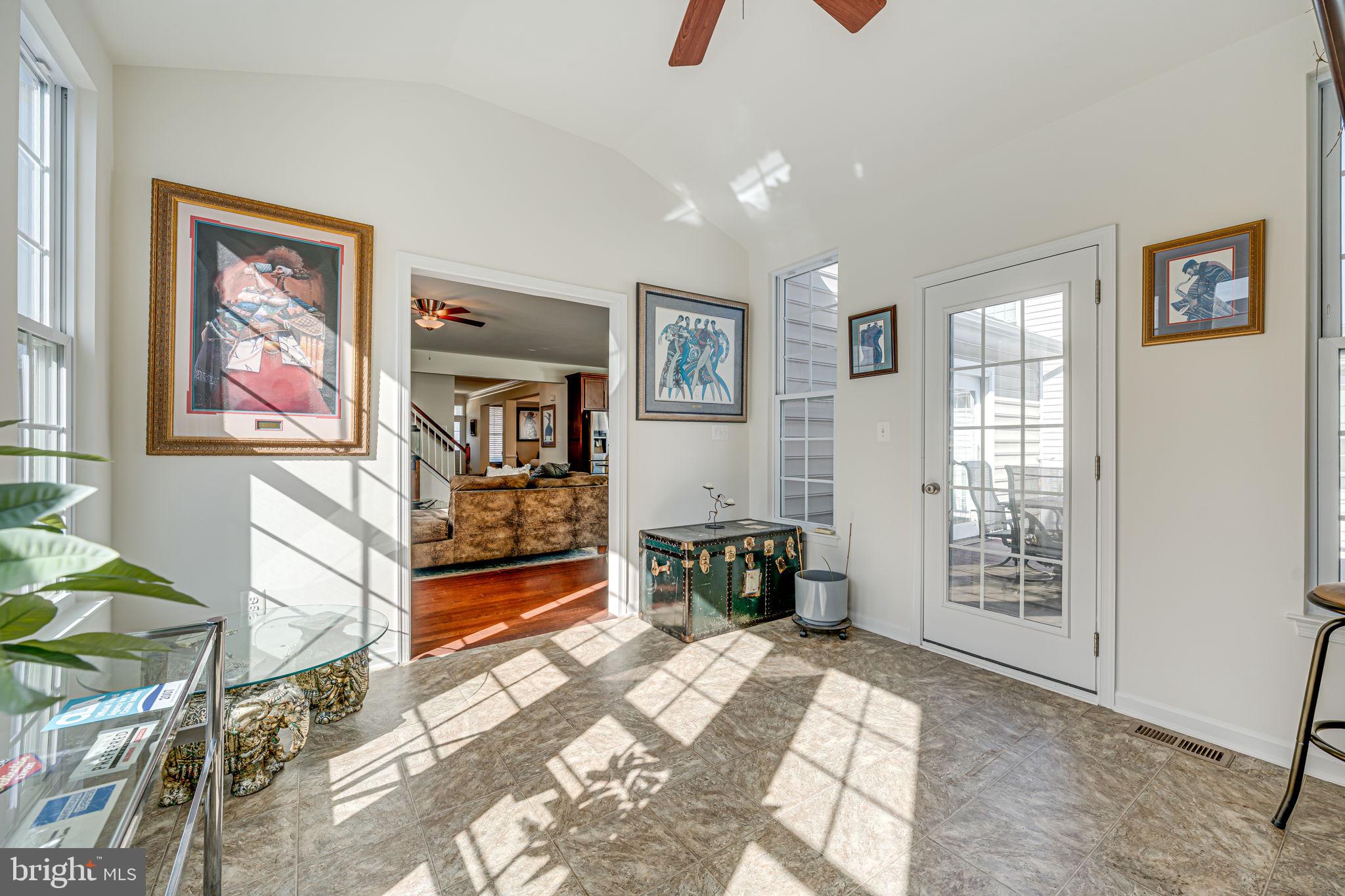 SOUTH RIDING - Residential