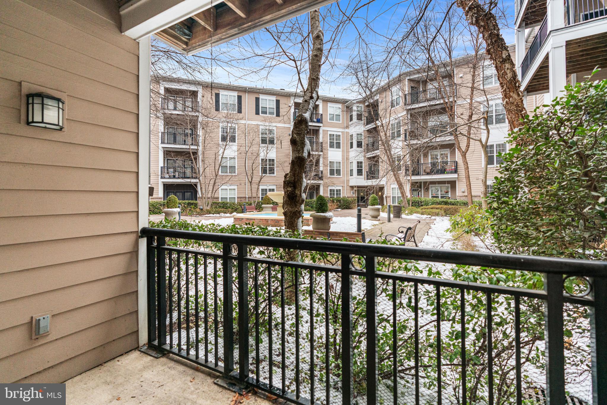 FITZ AT ROCKVILLE TOWN C - Residential