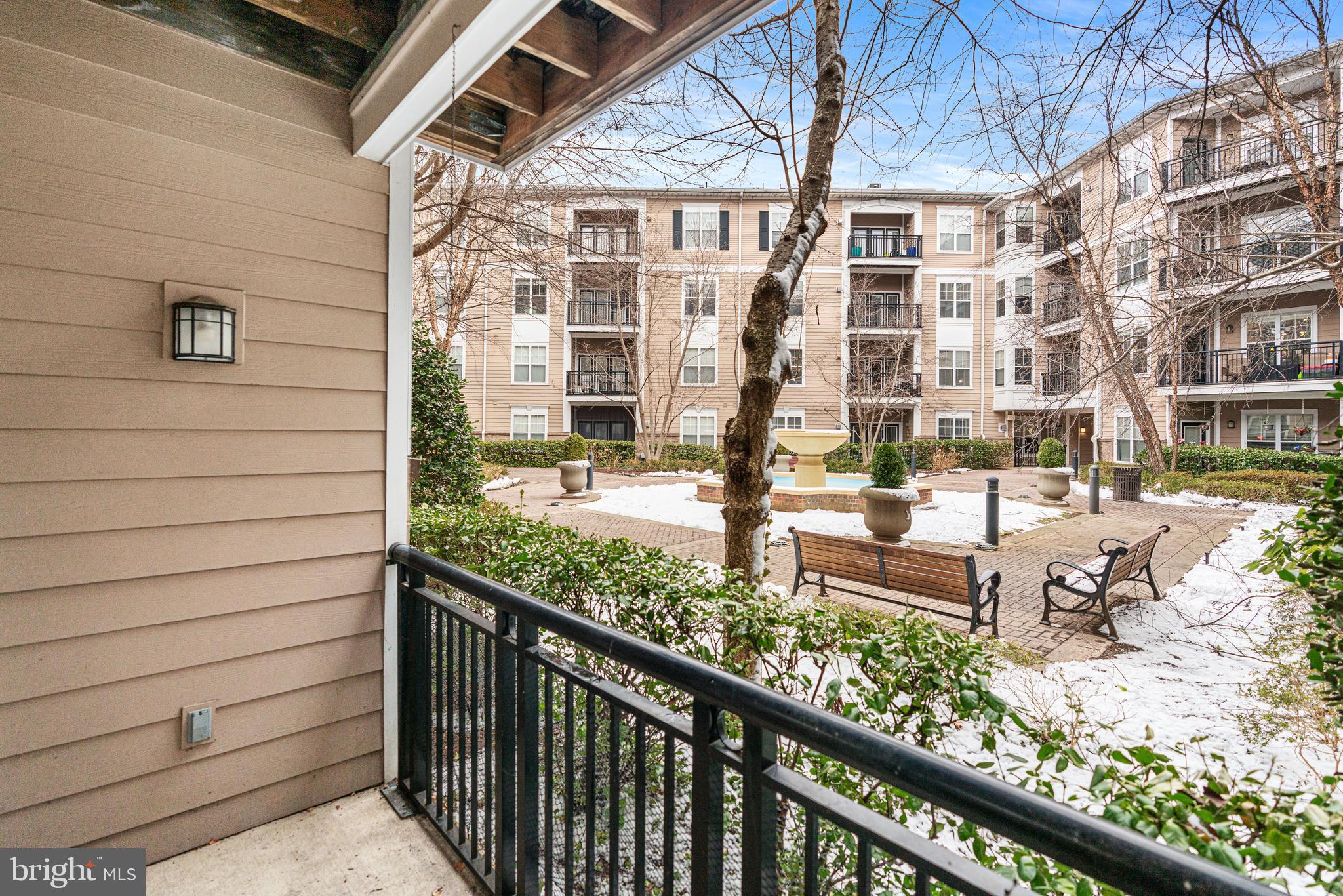 FITZ AT ROCKVILLE TOWN C - Residential