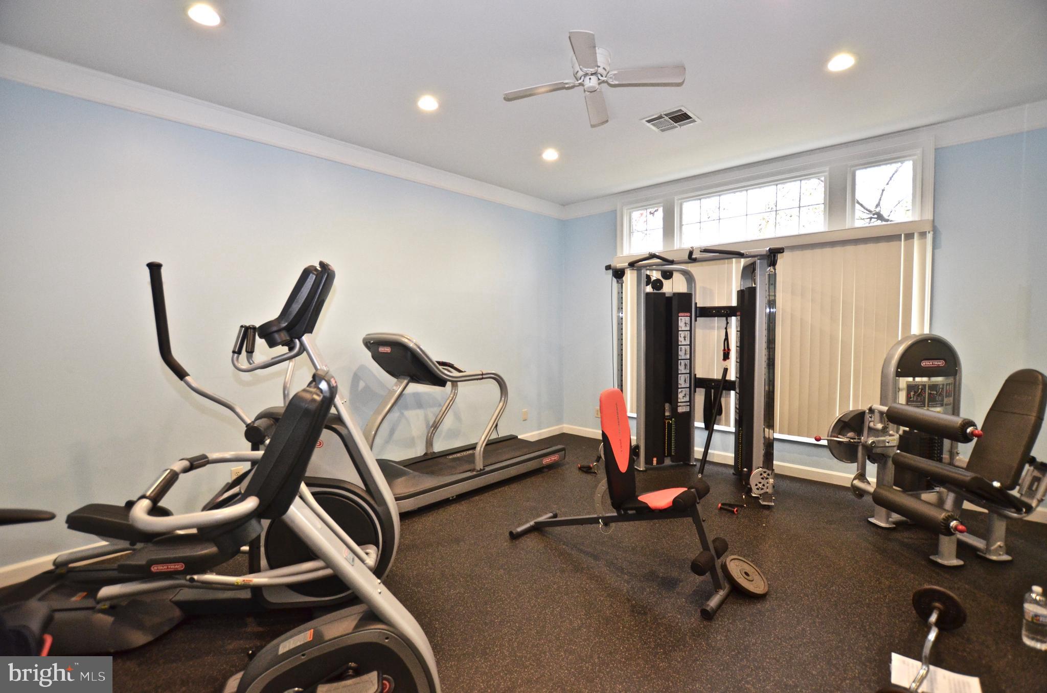 SOUTH GLEN - Residential