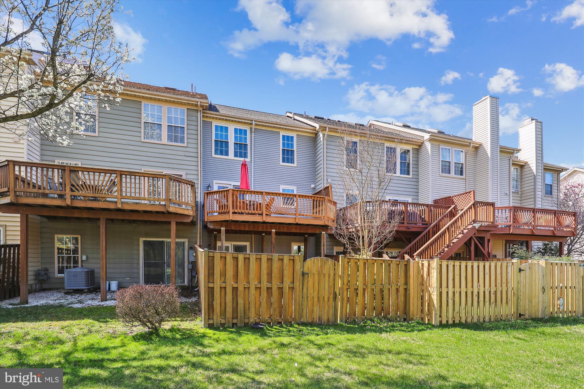 WINDING RIDGE - Residential