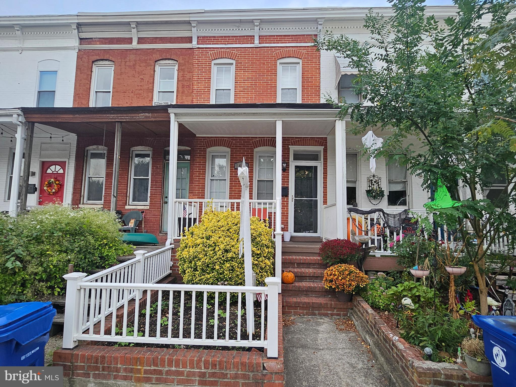RIVERSIDE - Residential