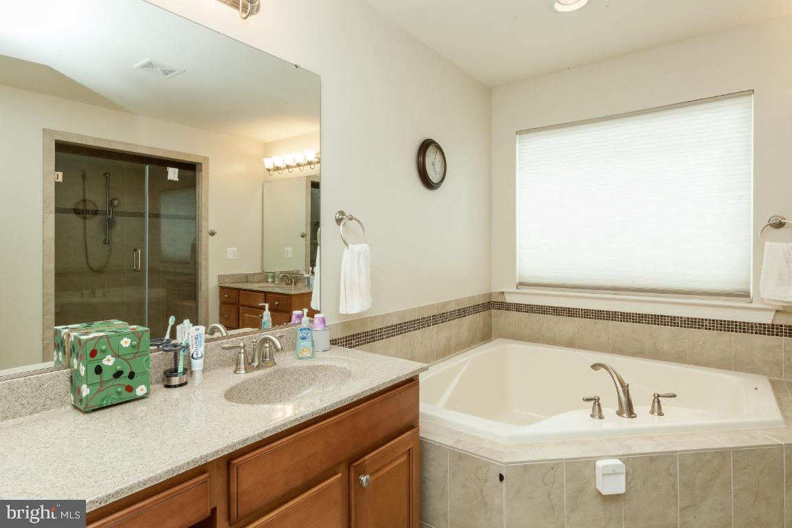 BROAD CREEK - Residential