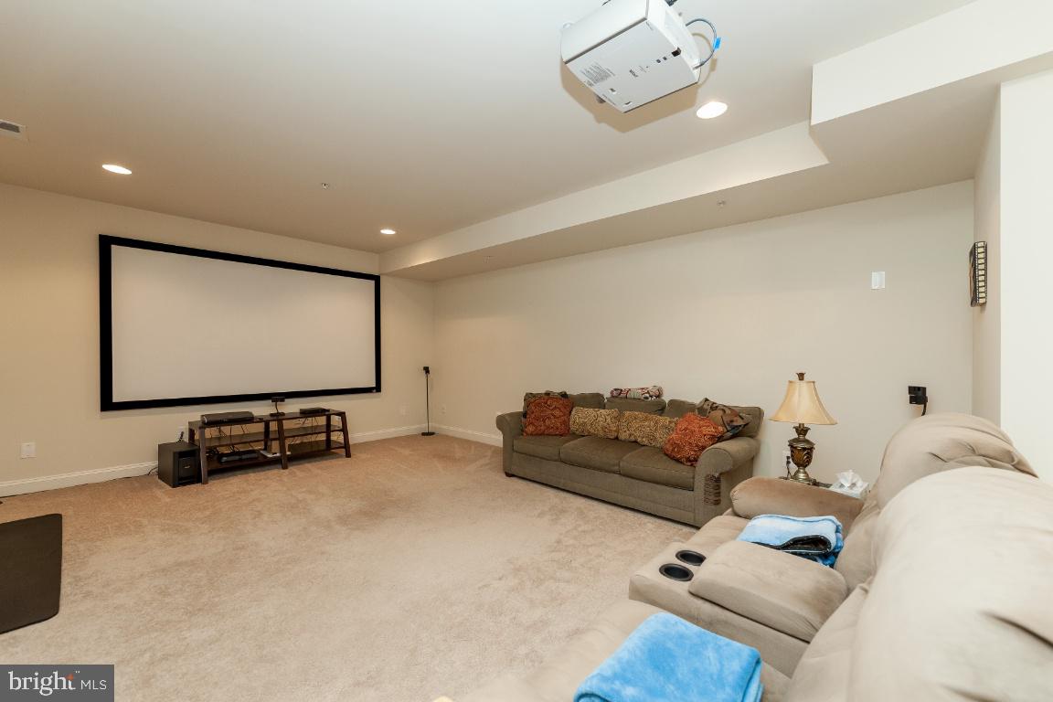 BROAD CREEK - Residential