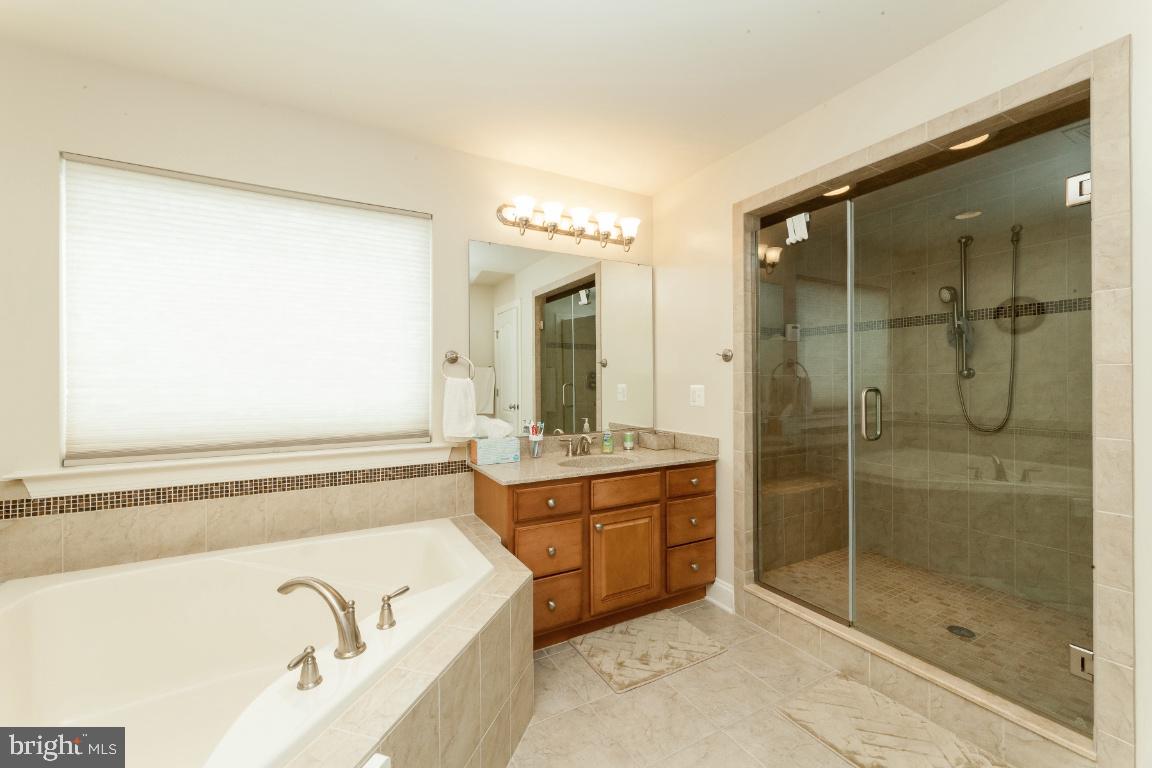 BROAD CREEK - Residential