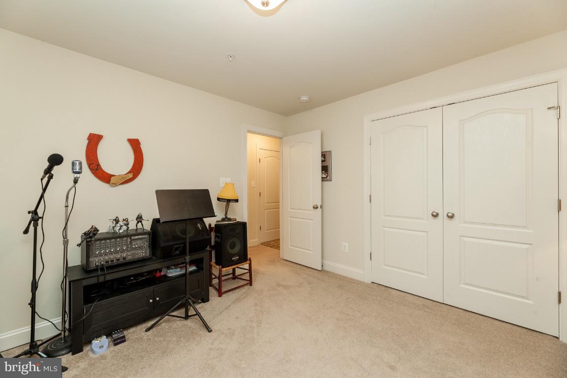 BROAD CREEK - Residential