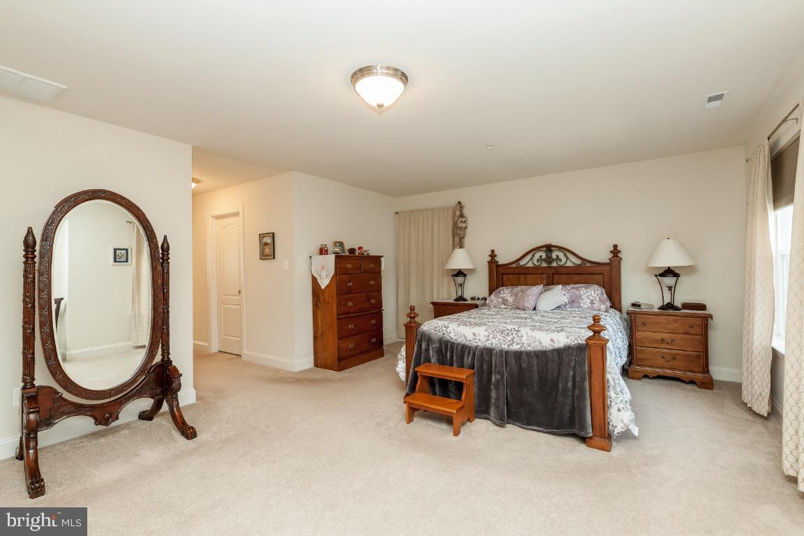 BROAD CREEK - Residential