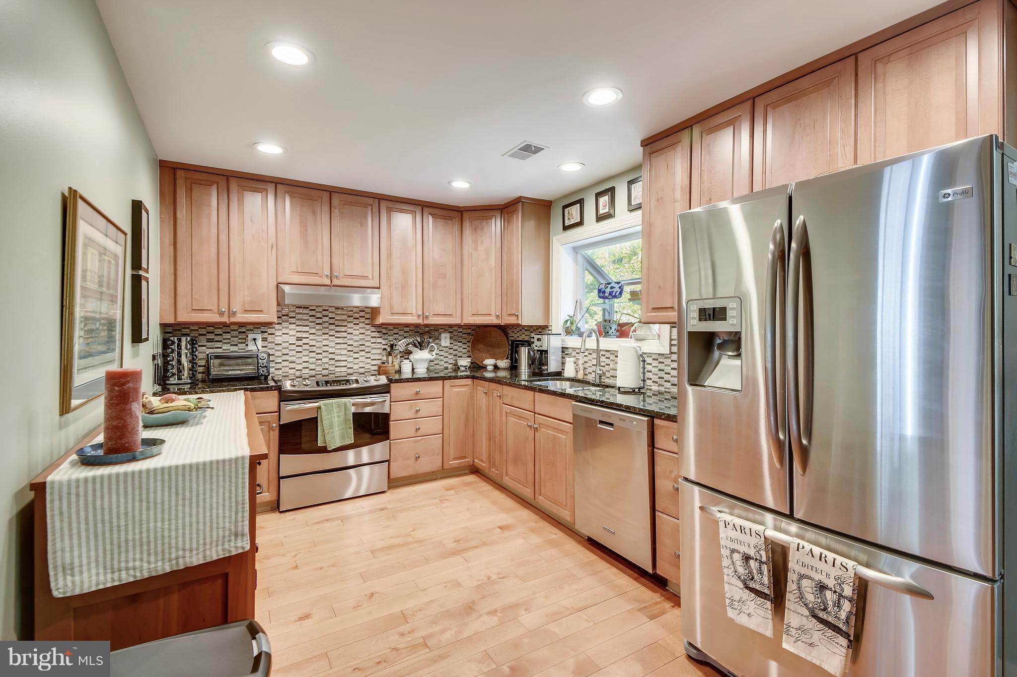 GEORGETOWN GROVE - Residential