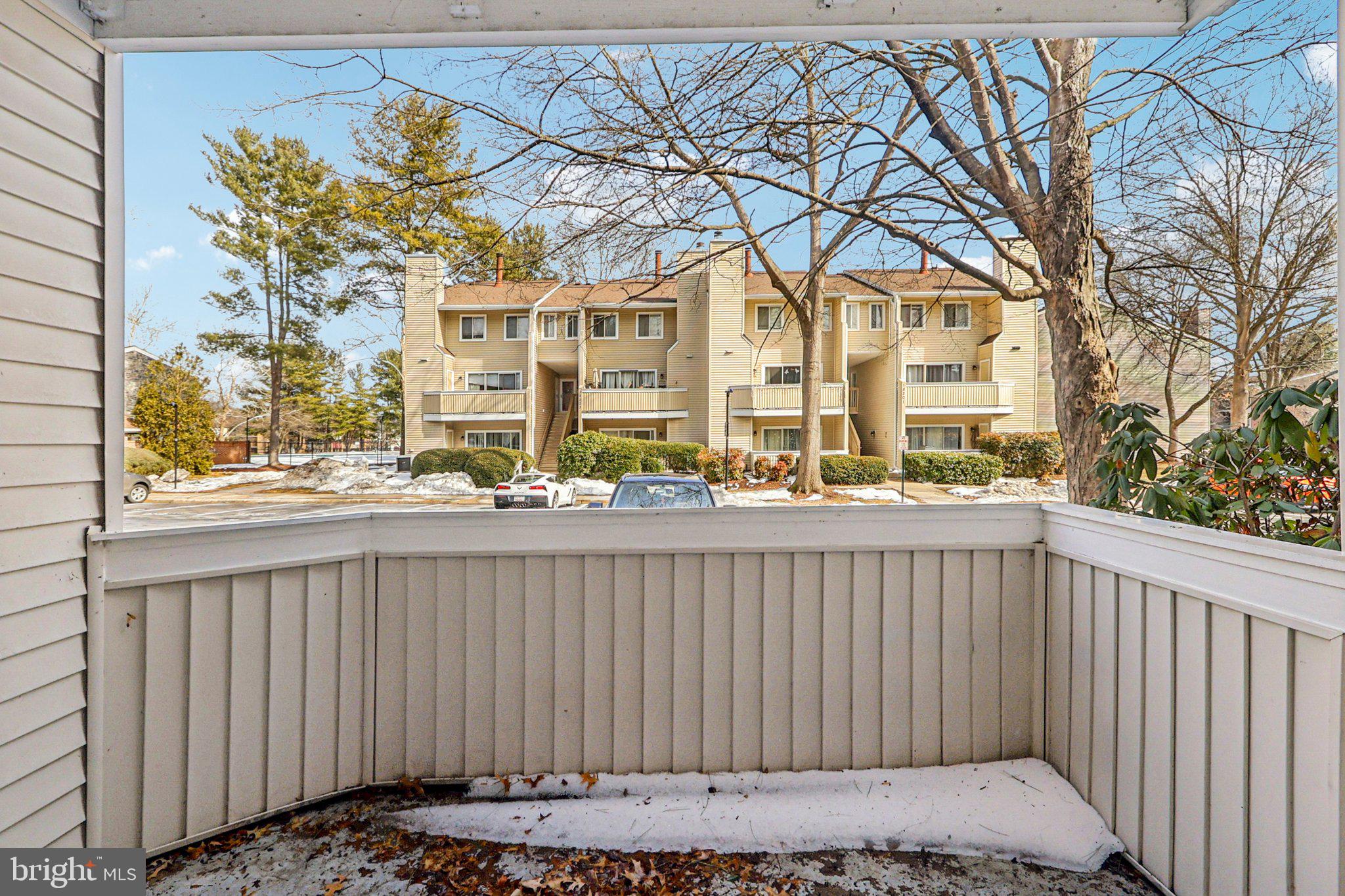 FARMINGDALE - Residential