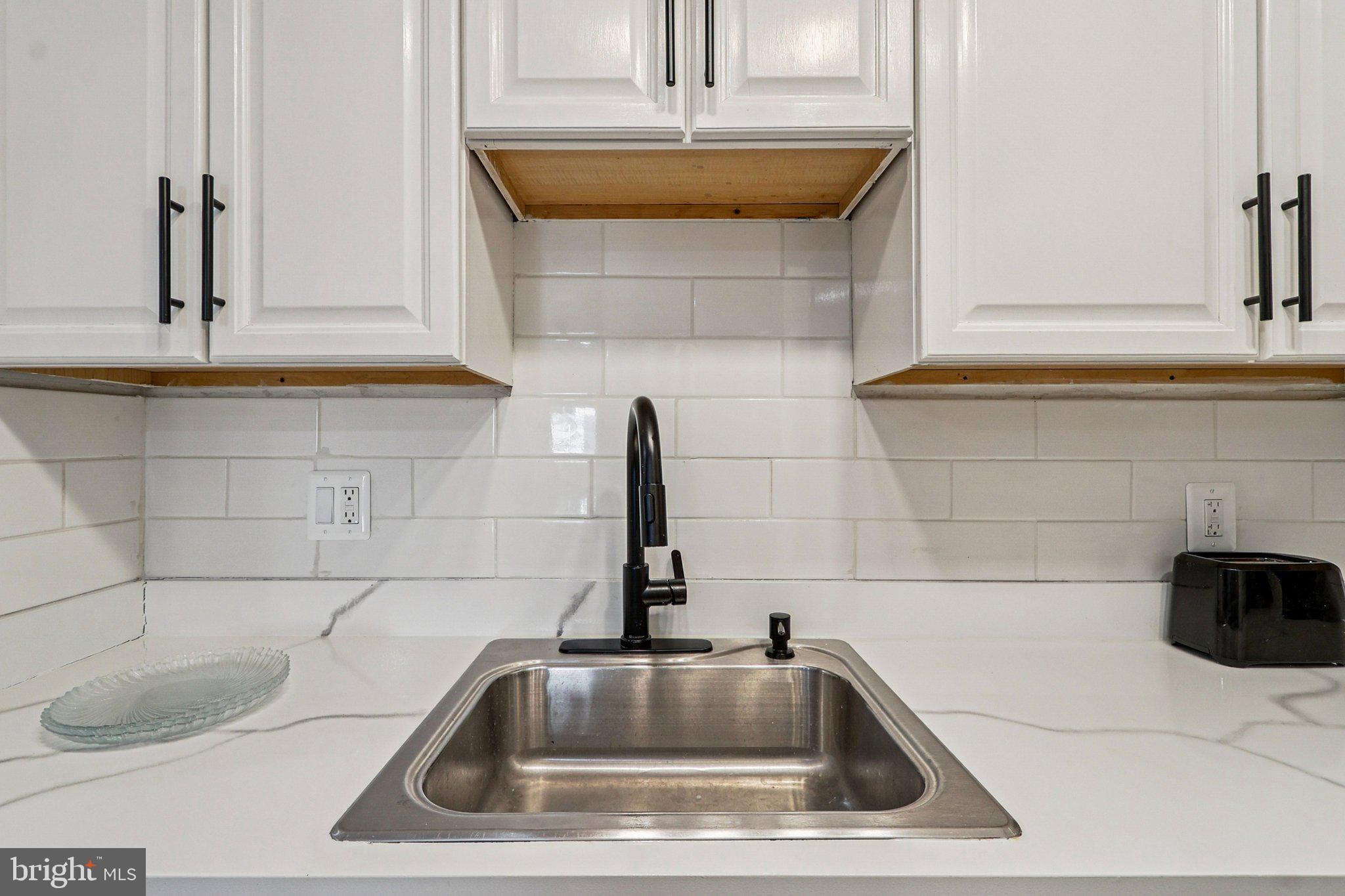 FARMINGDALE - Residential