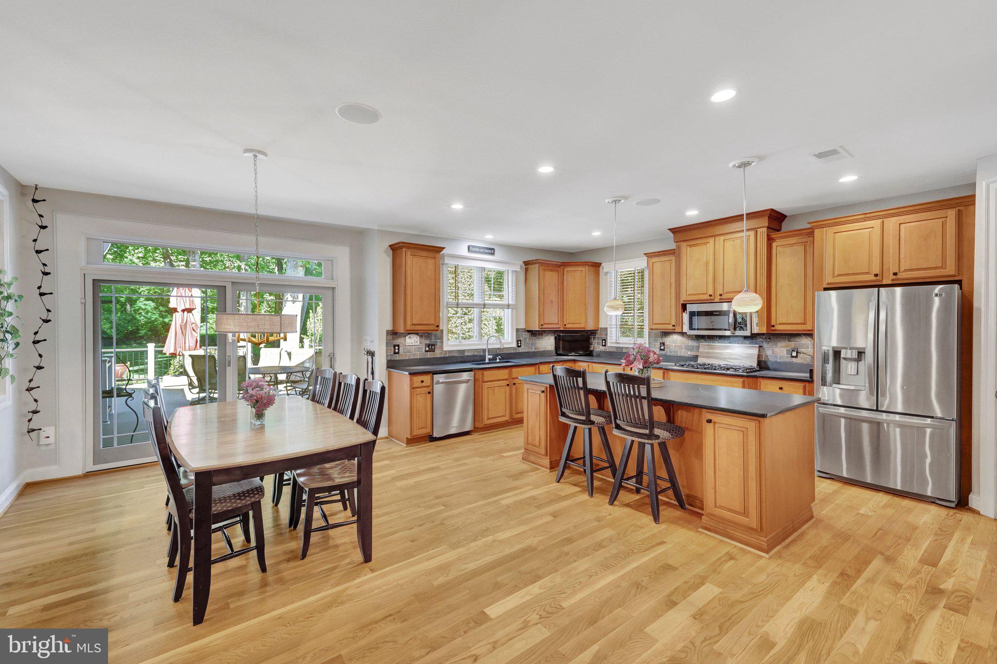 OAKTON - Residential