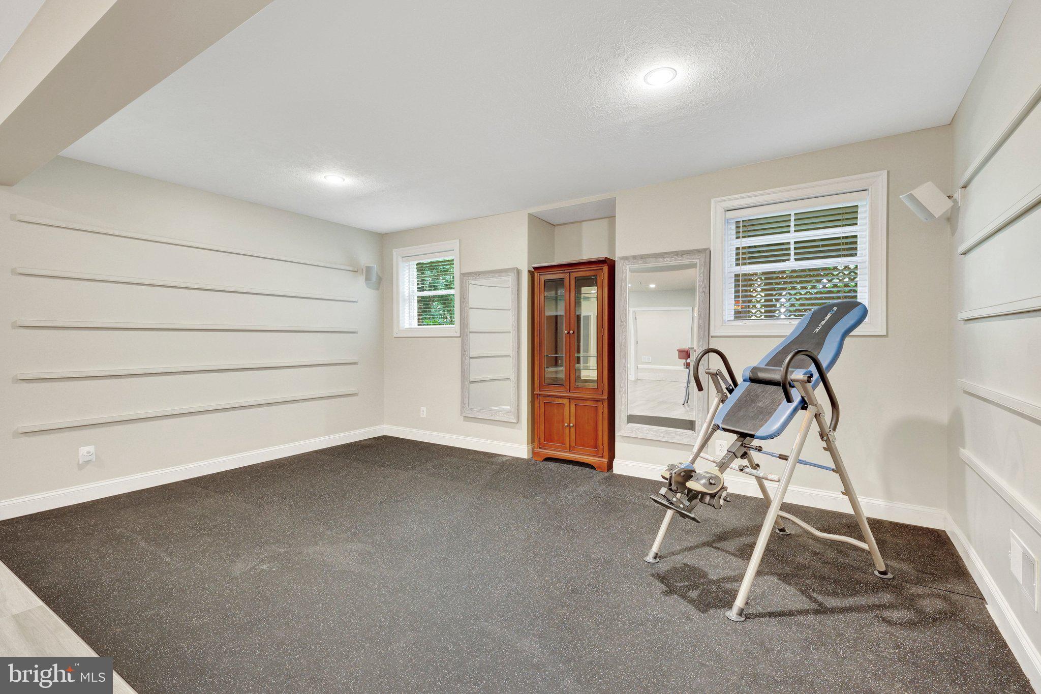 OAKTON - Residential