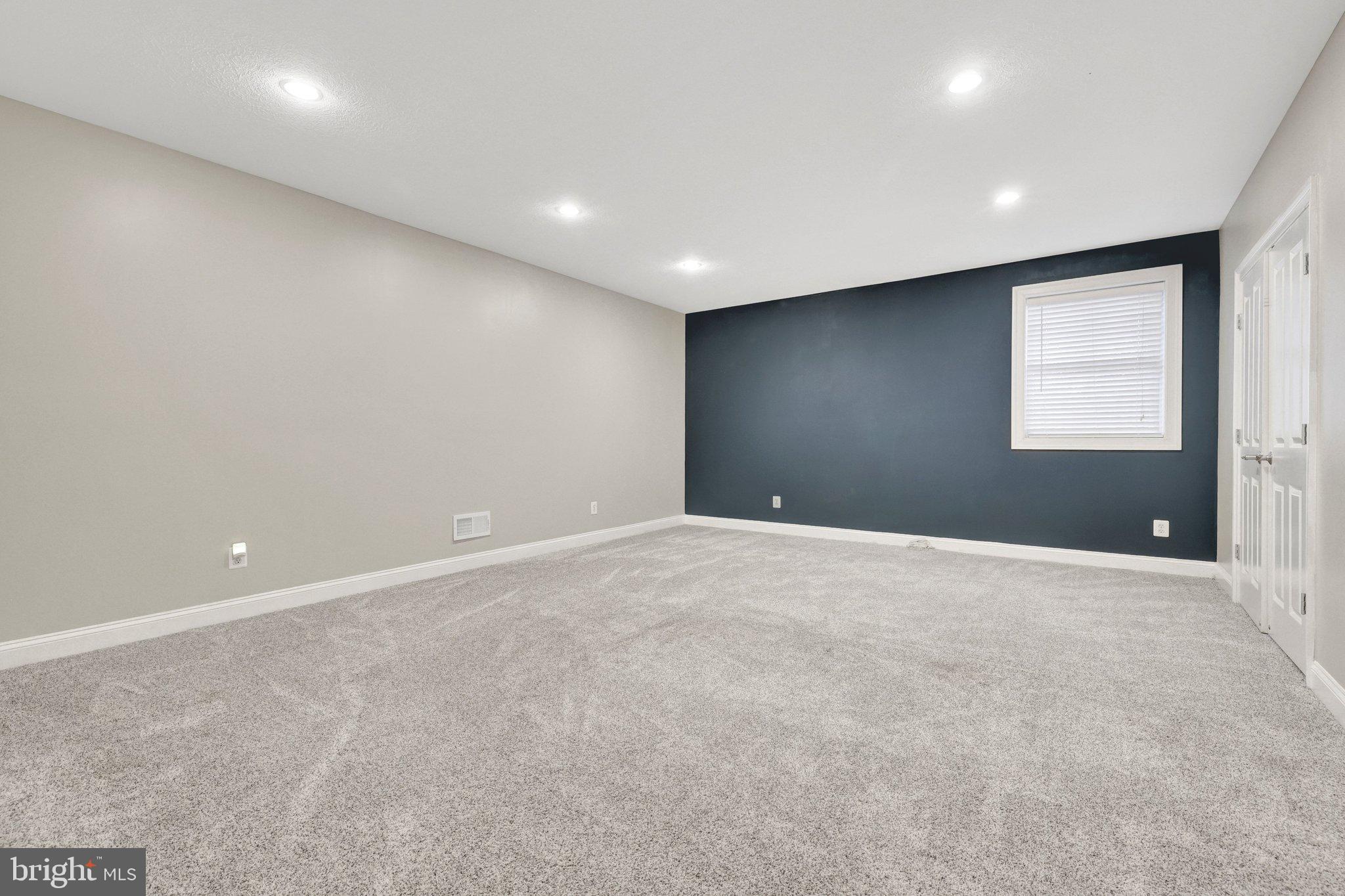 OAKTON - Residential