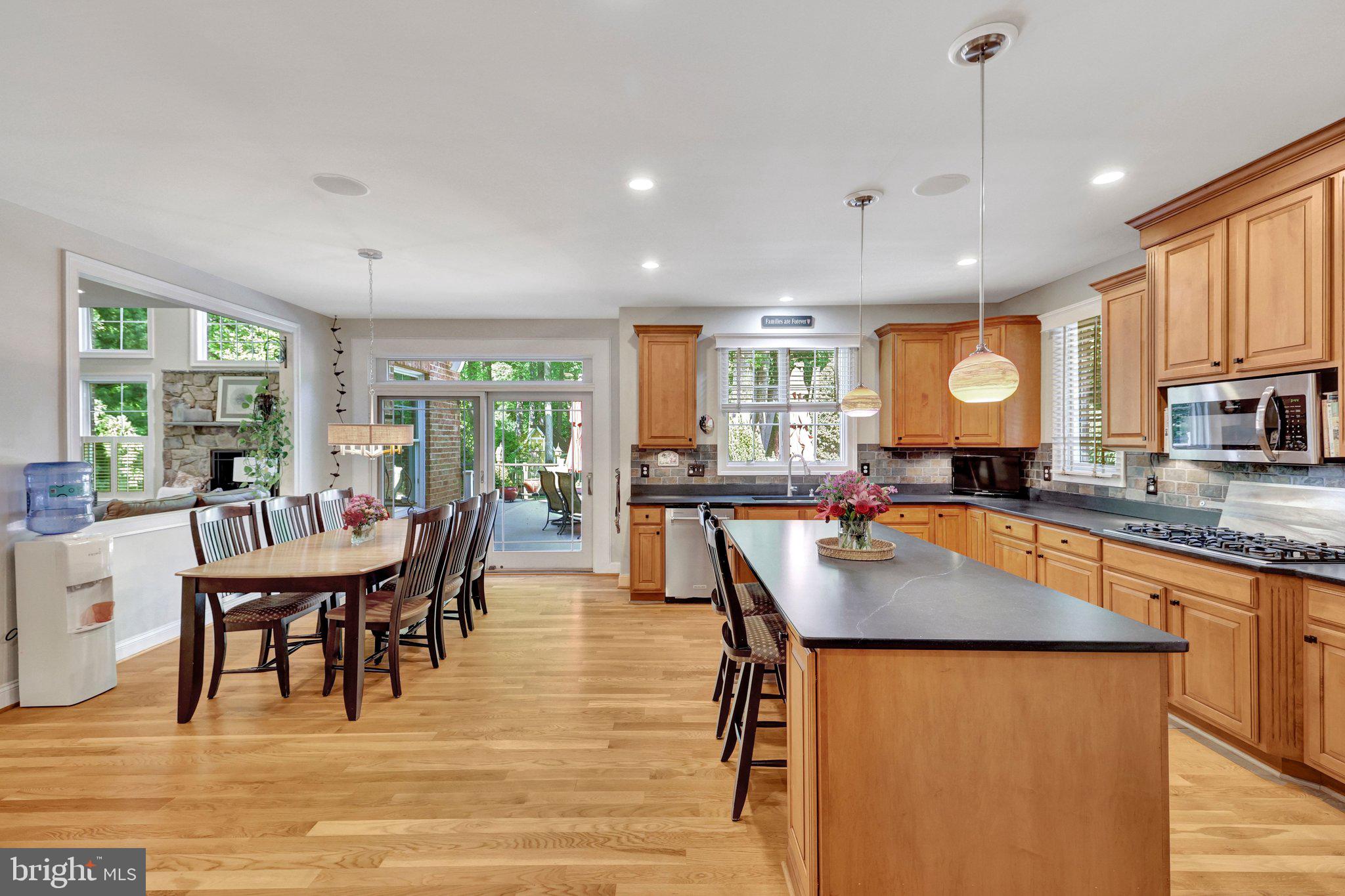 OAKTON - Residential