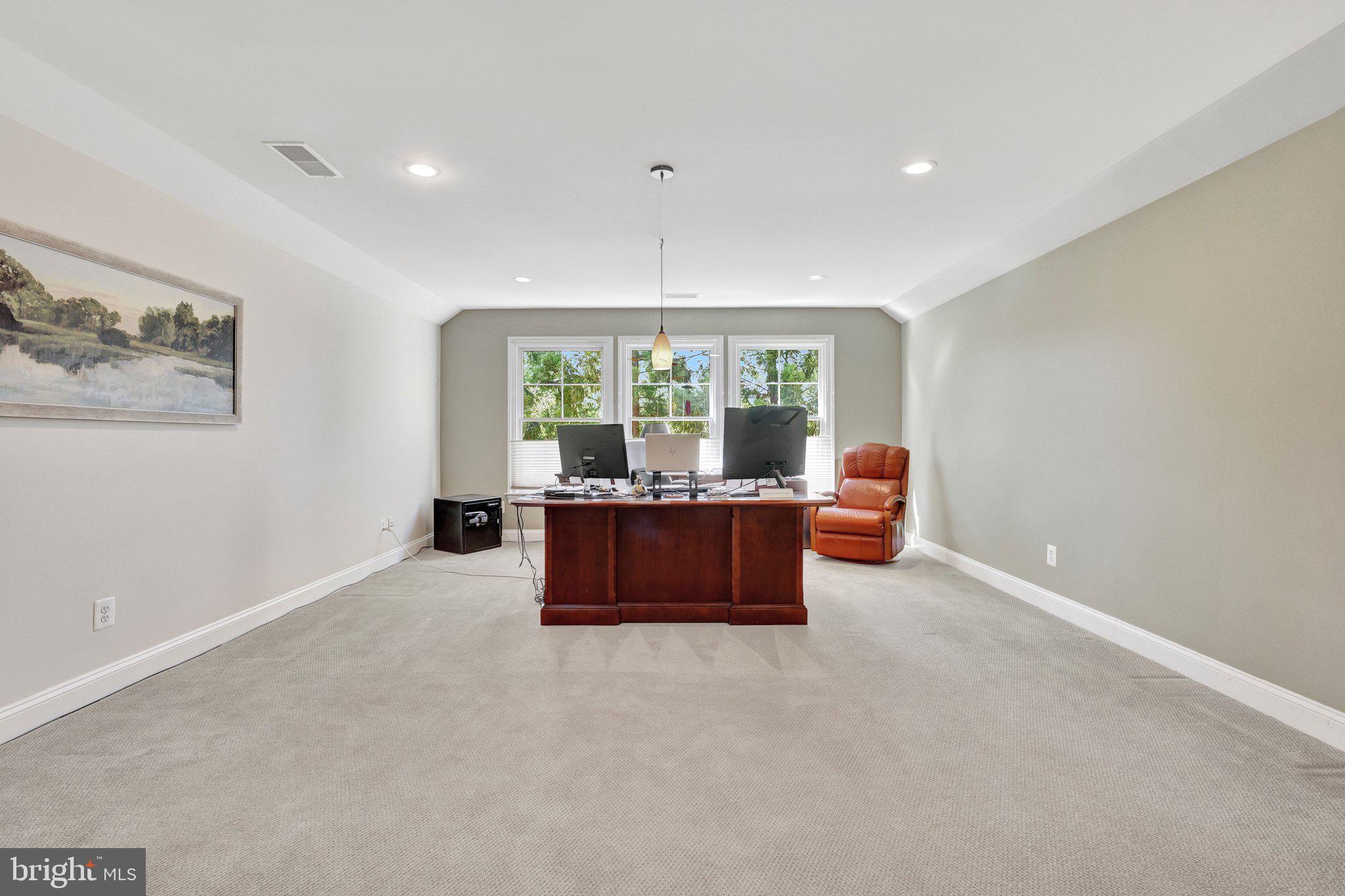 OAKTON - Residential