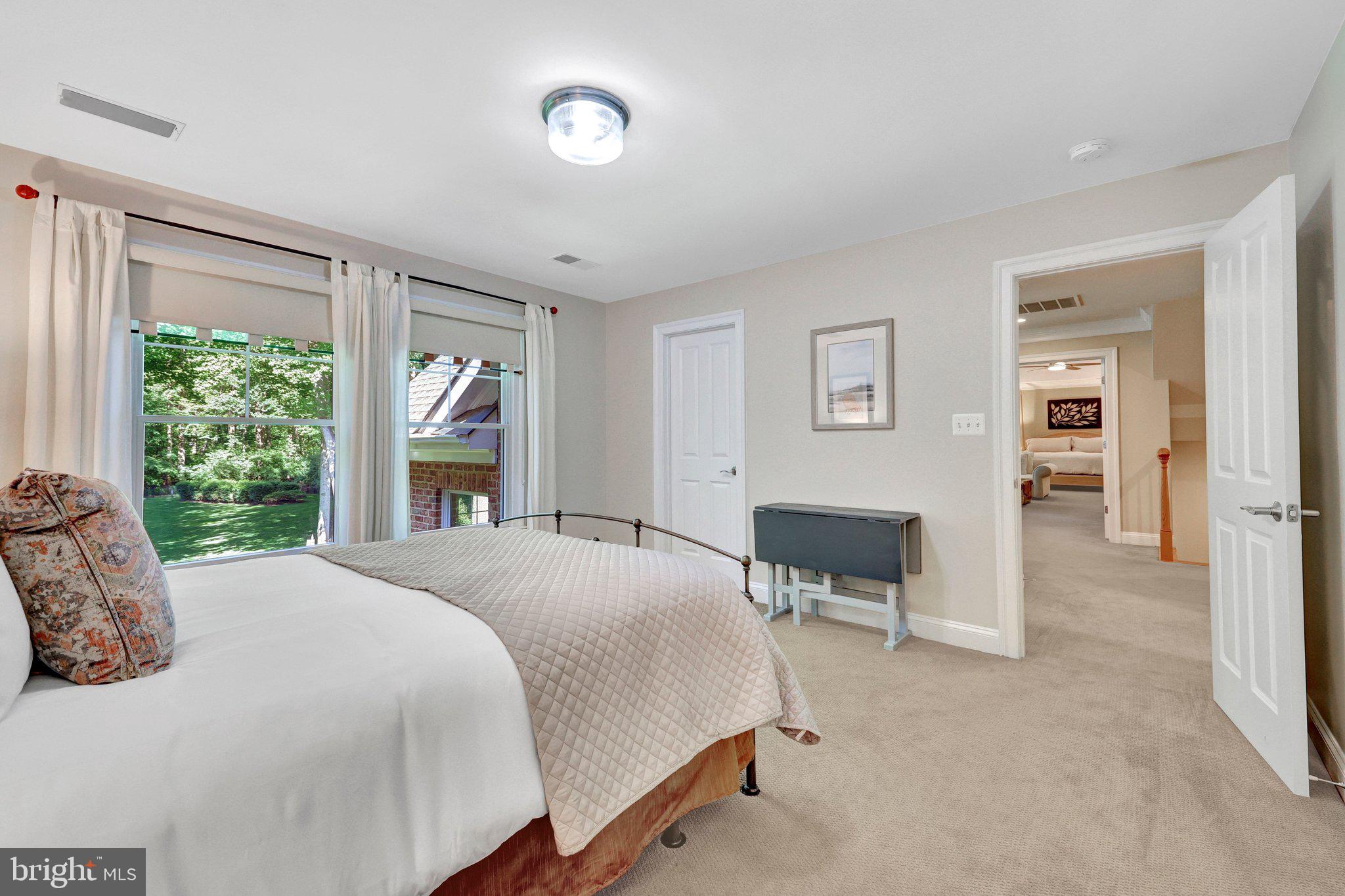 OAKTON - Residential