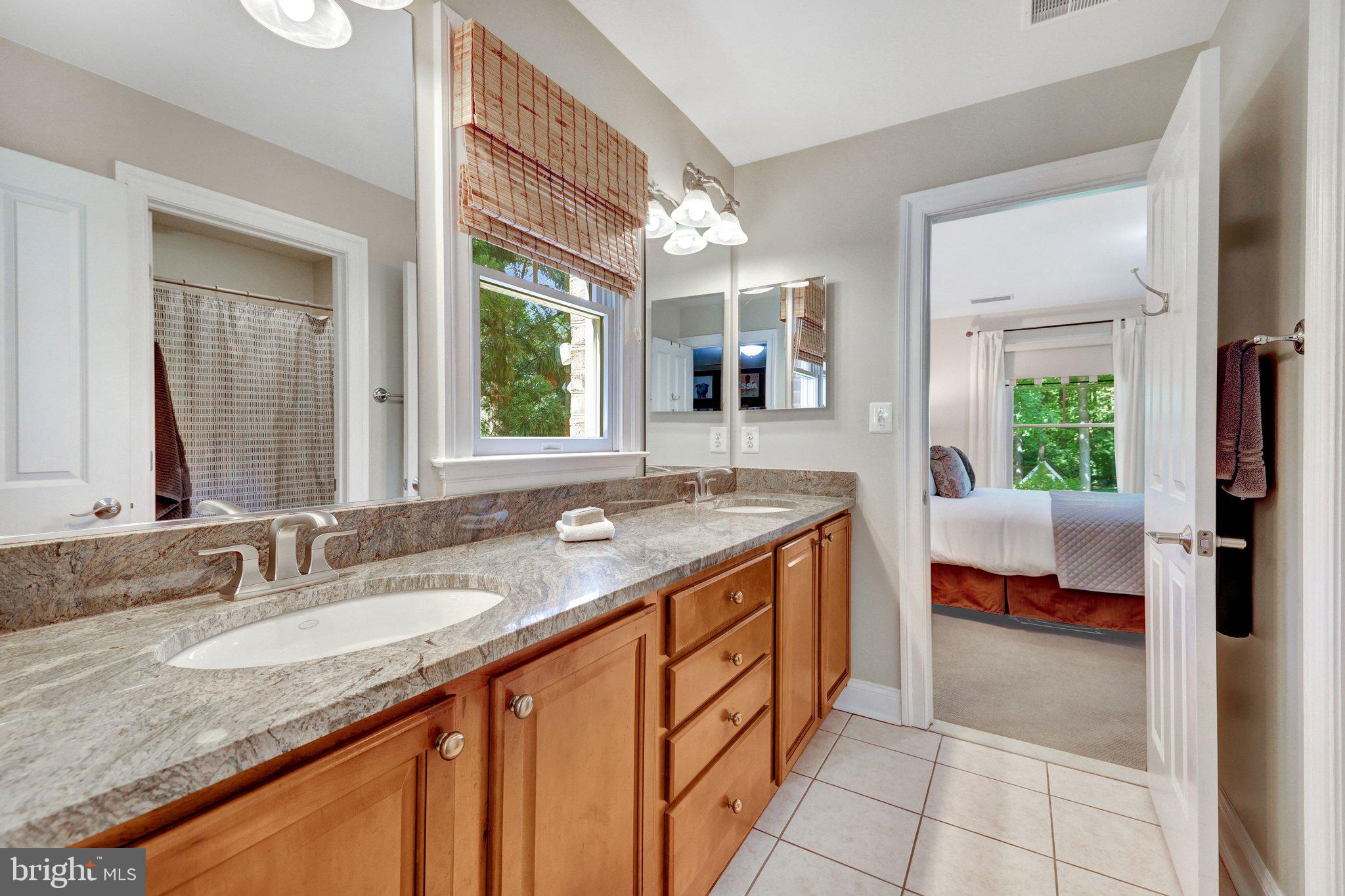 OAKTON - Residential