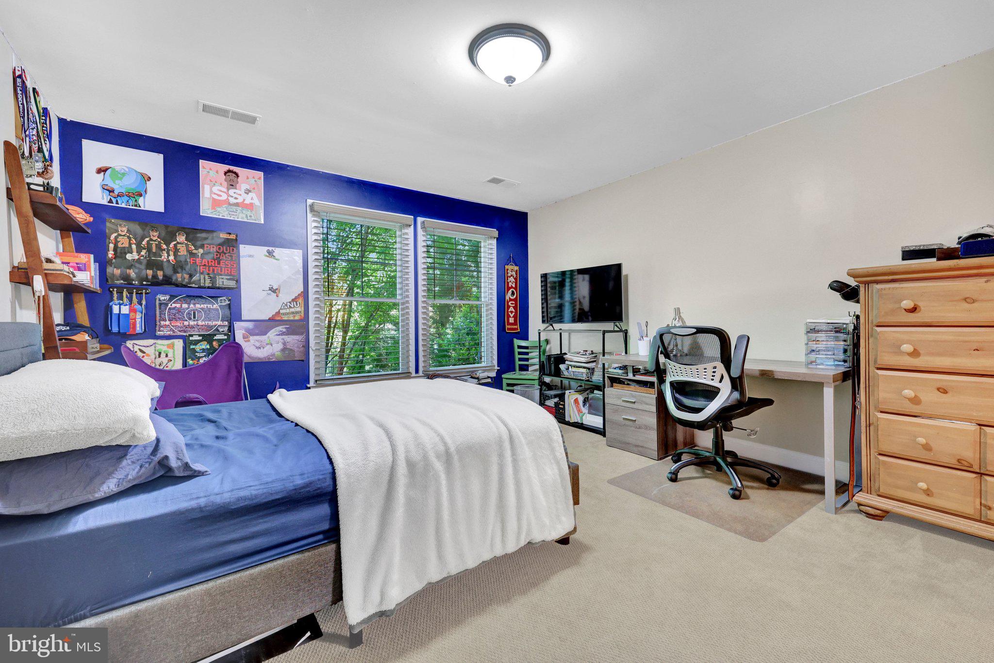 OAKTON - Residential