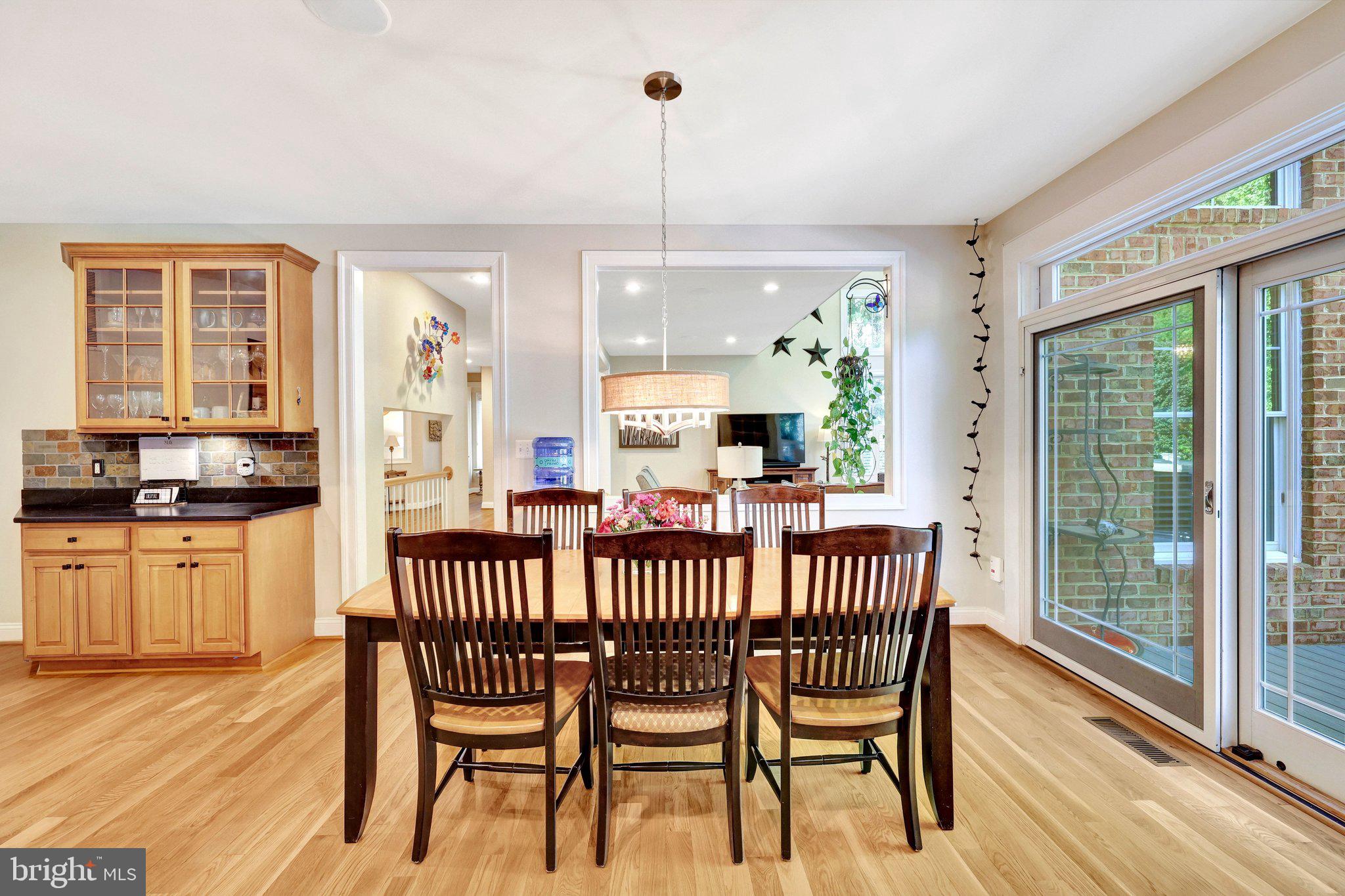 OAKTON - Residential