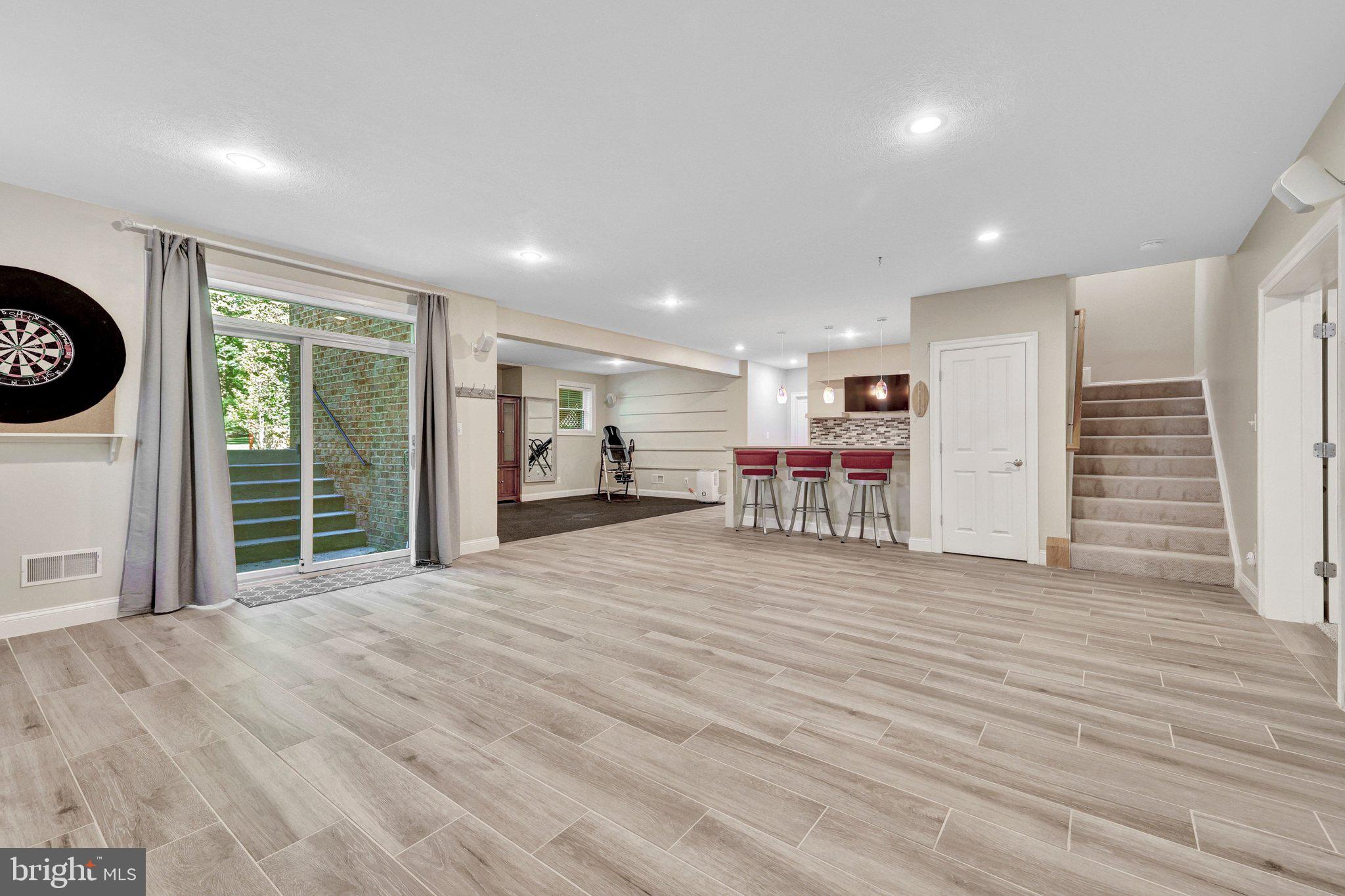 OAKTON - Residential